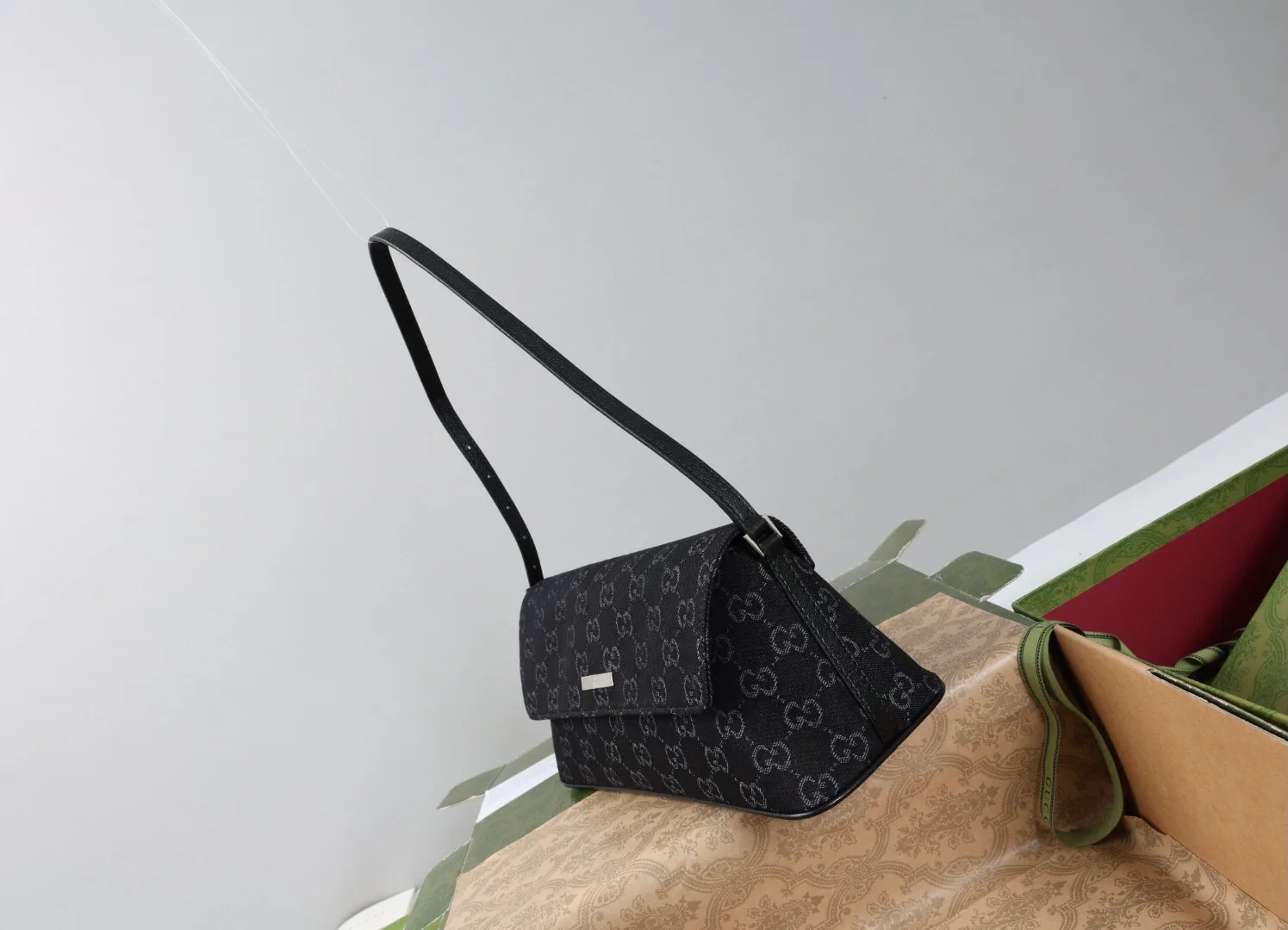 Women's Classic Handbags GUCCI 18065237