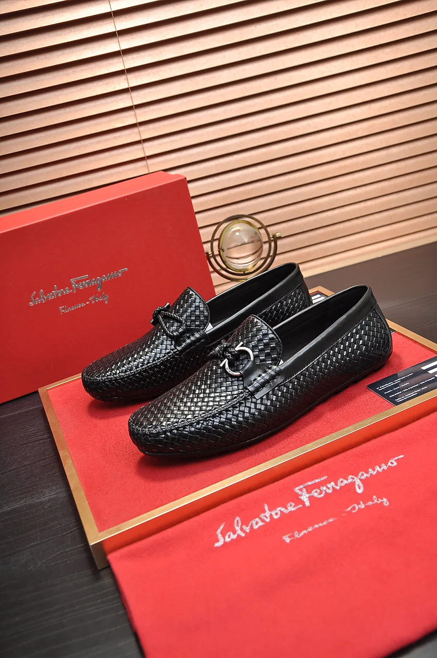 Men's Loafers And Dress Shoes SALVATORE FERRAGAMO 18262189