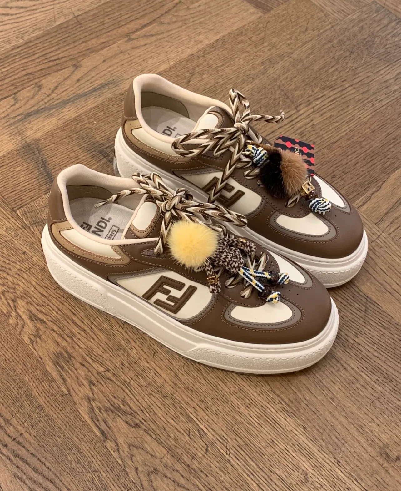 Women's Sneakers FENDI 18080494