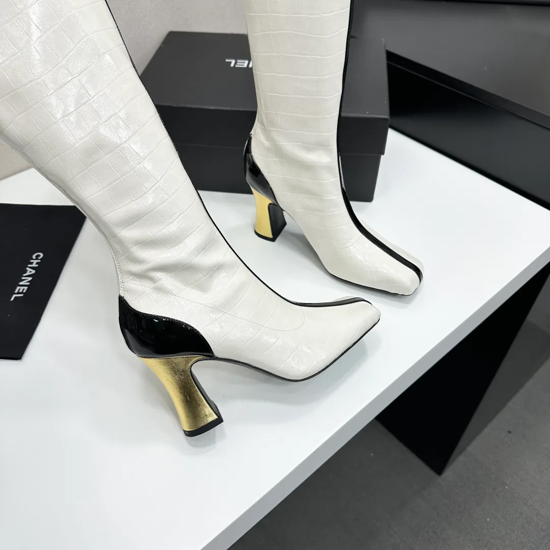 Women's Boots CHANEL 18366725