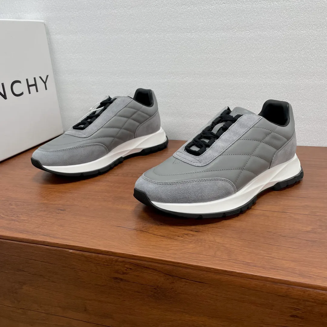 Men's Sneakers GIVENCHY 17307232