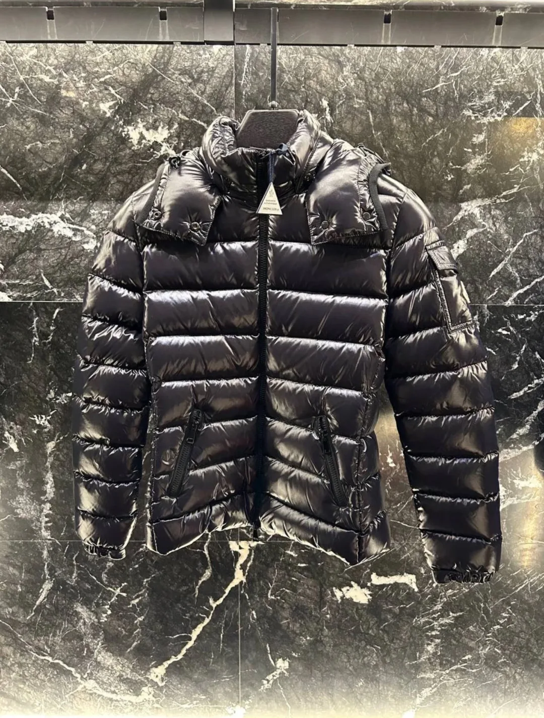 Men's Jackets And Down Jackets MONCLER 17897990