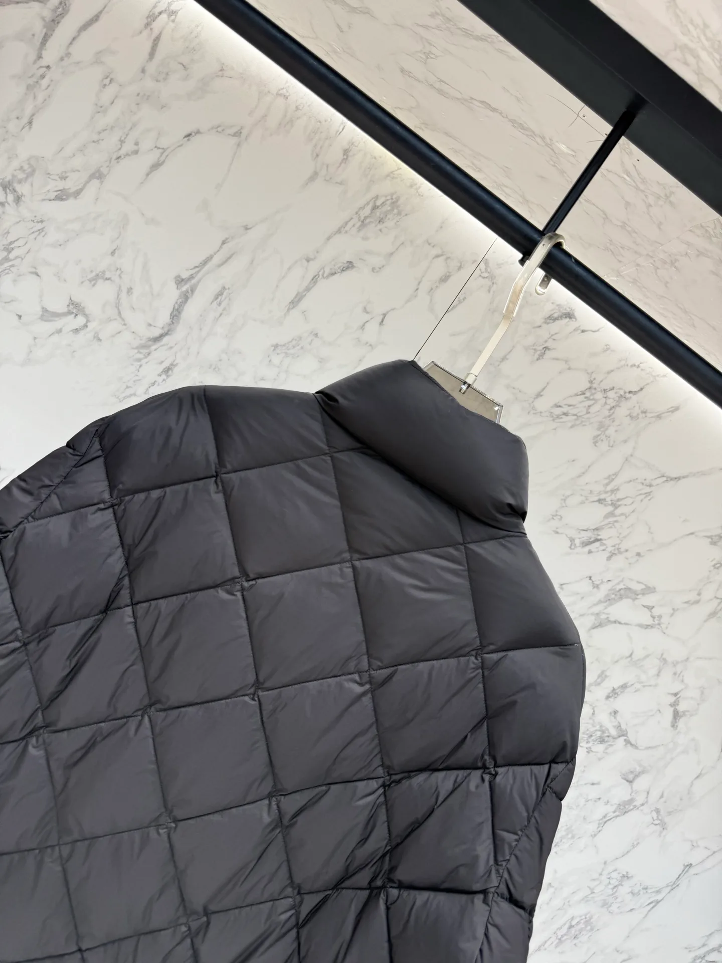 Women's Jackets And Down Jackets PRADA 18480923