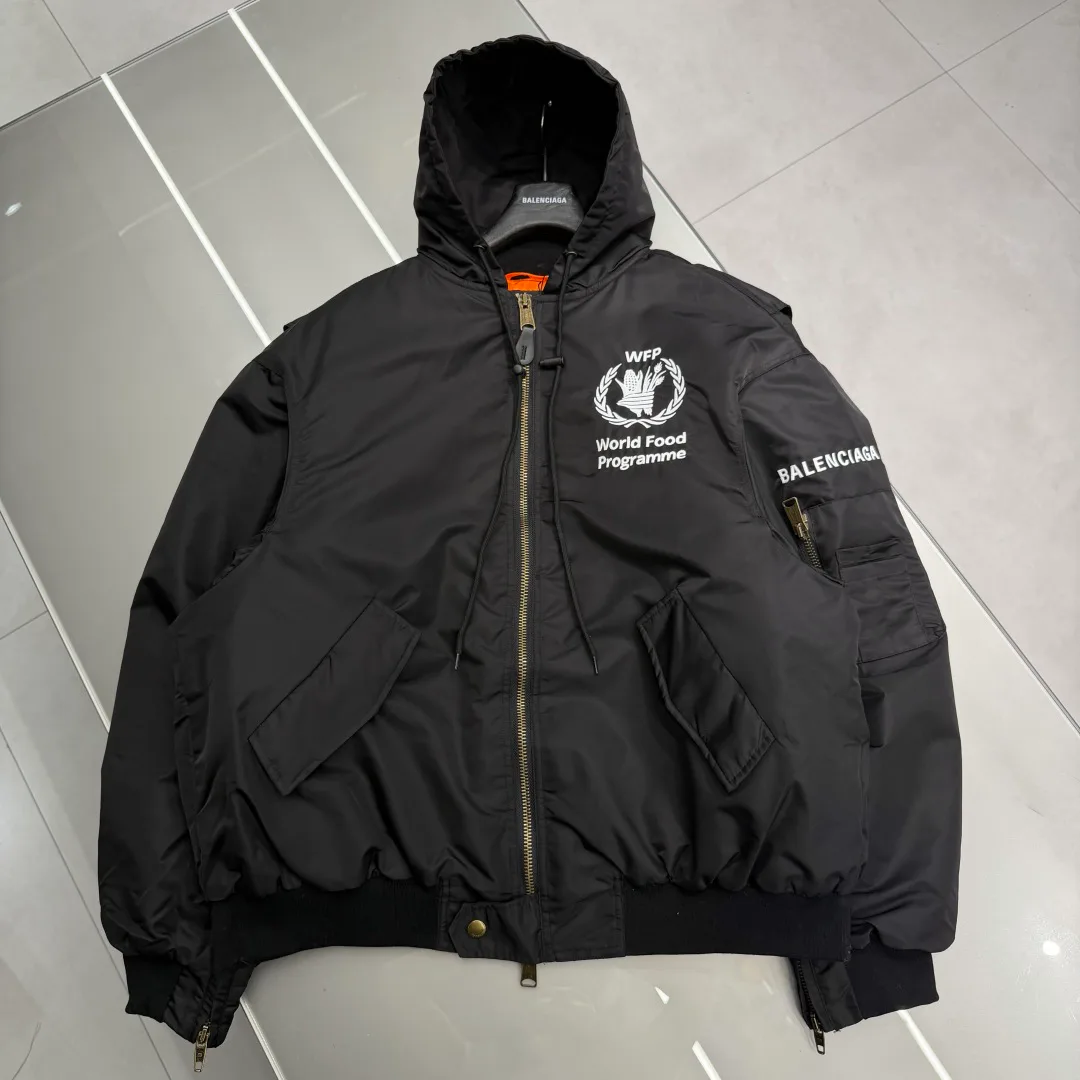 Куртки И Пуховики Мужские Balenciaga 18680324
