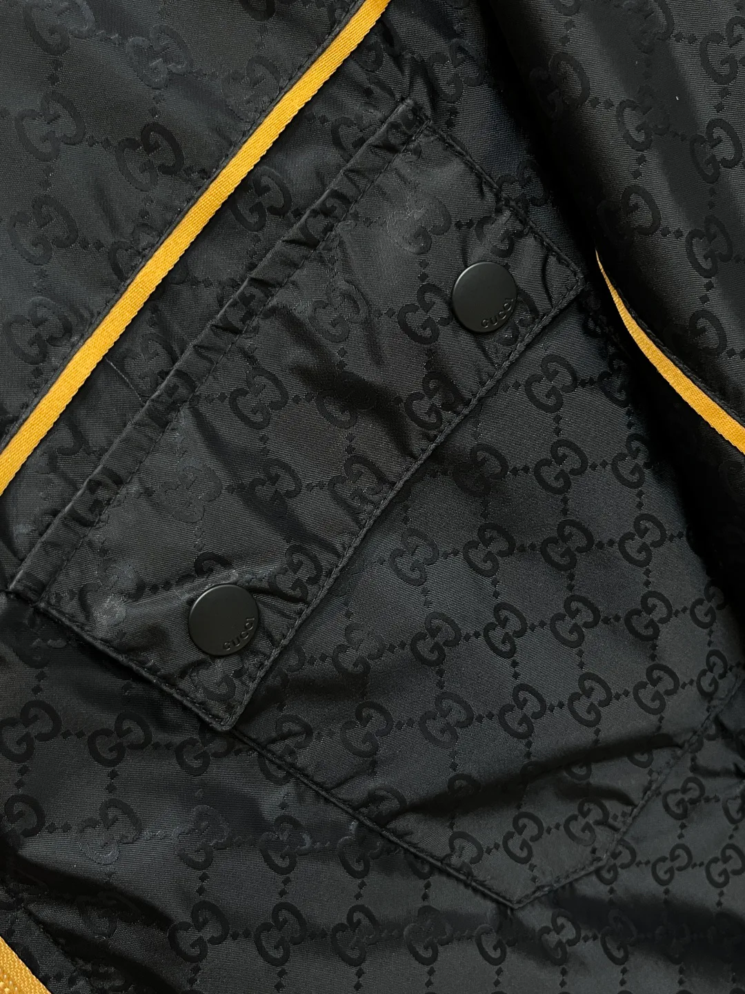 Women's Jackets And Down Jackets GUCCI 18416719