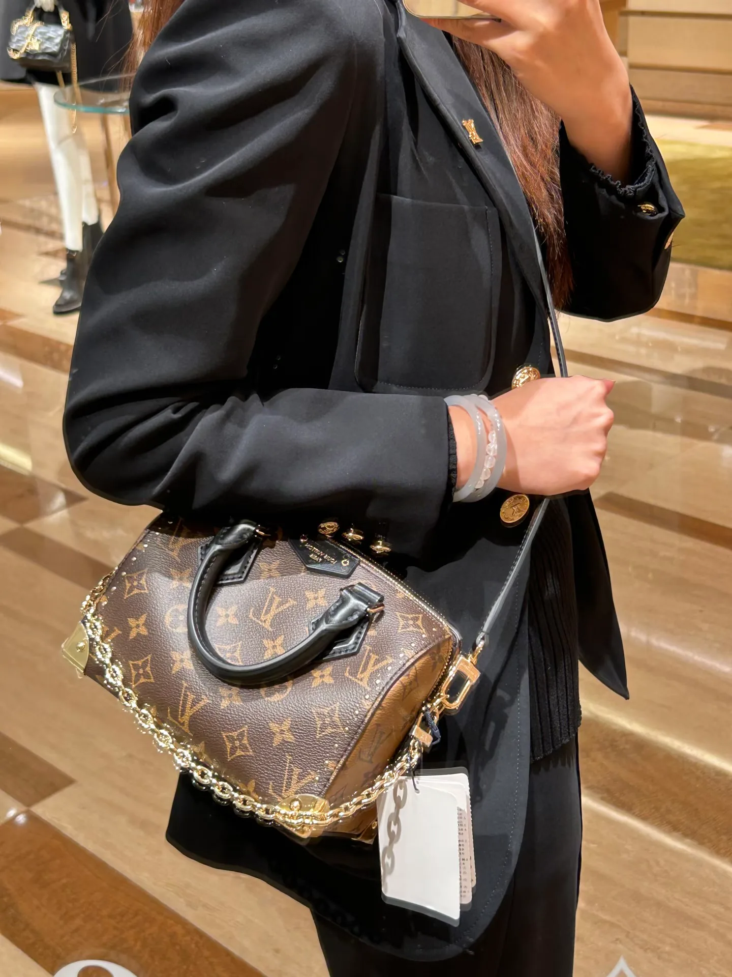 Women's Classic Handbags LOUIS VUITTON 18148120