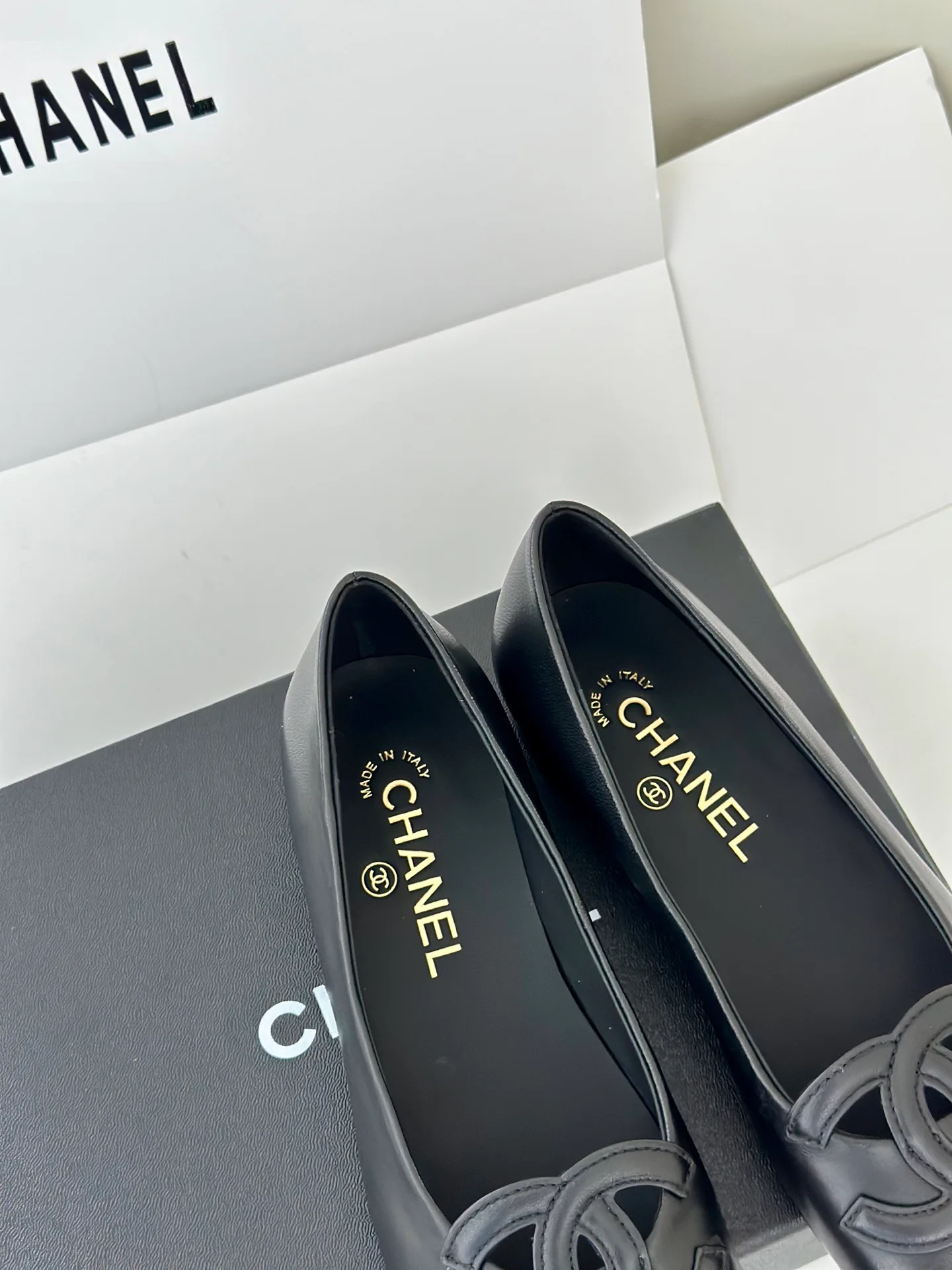 Women's Ballet Flats CHANEL 18143033