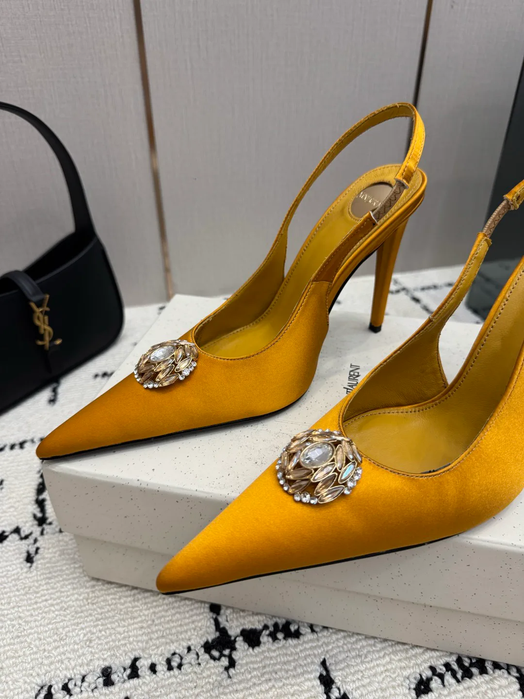 Women's Heels SAINT LAURENT 18237800