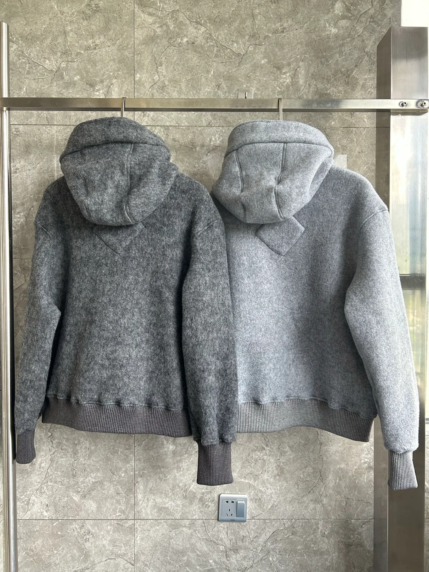 Men's Sweatshirts And Hoodies CANADA GOOSE 18224293