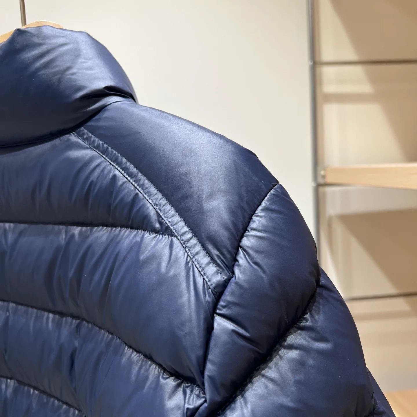 Women's Jackets And Down Jackets MONCLER 18284058