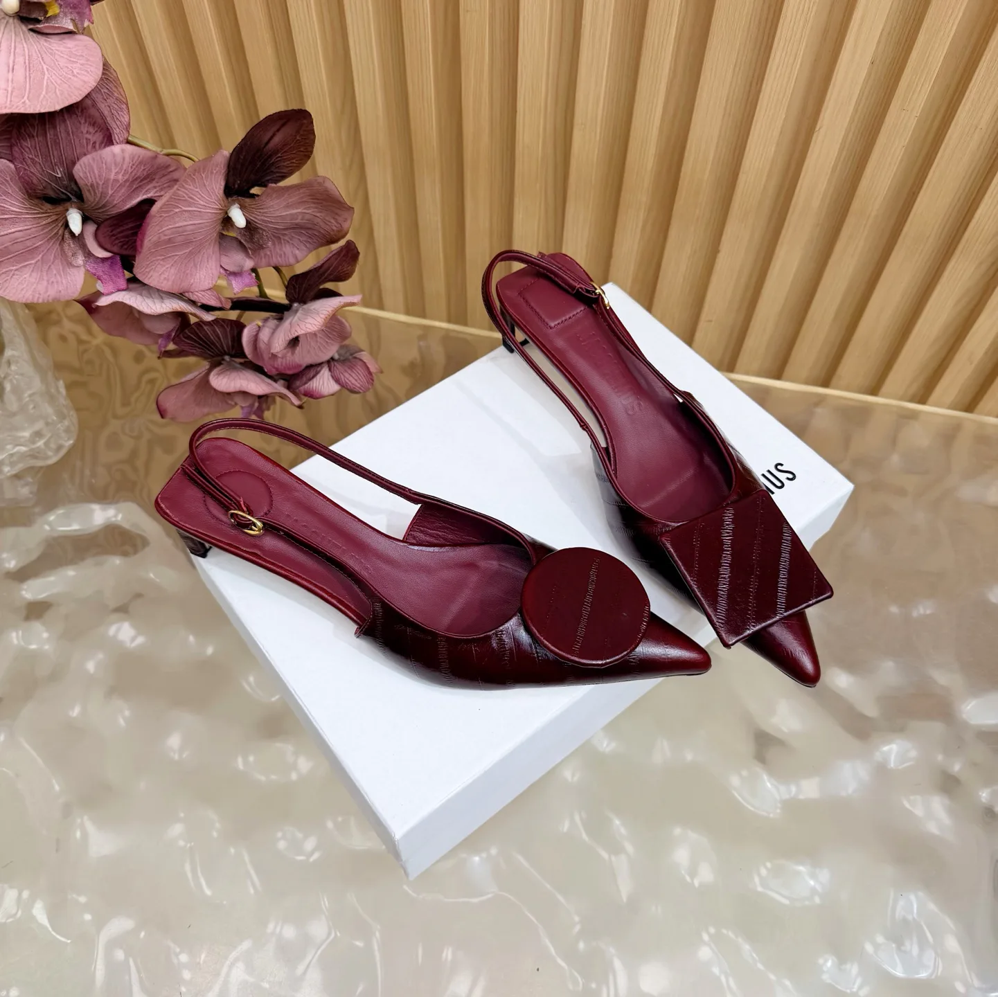Women's Heels JACQUEMUS 17038112