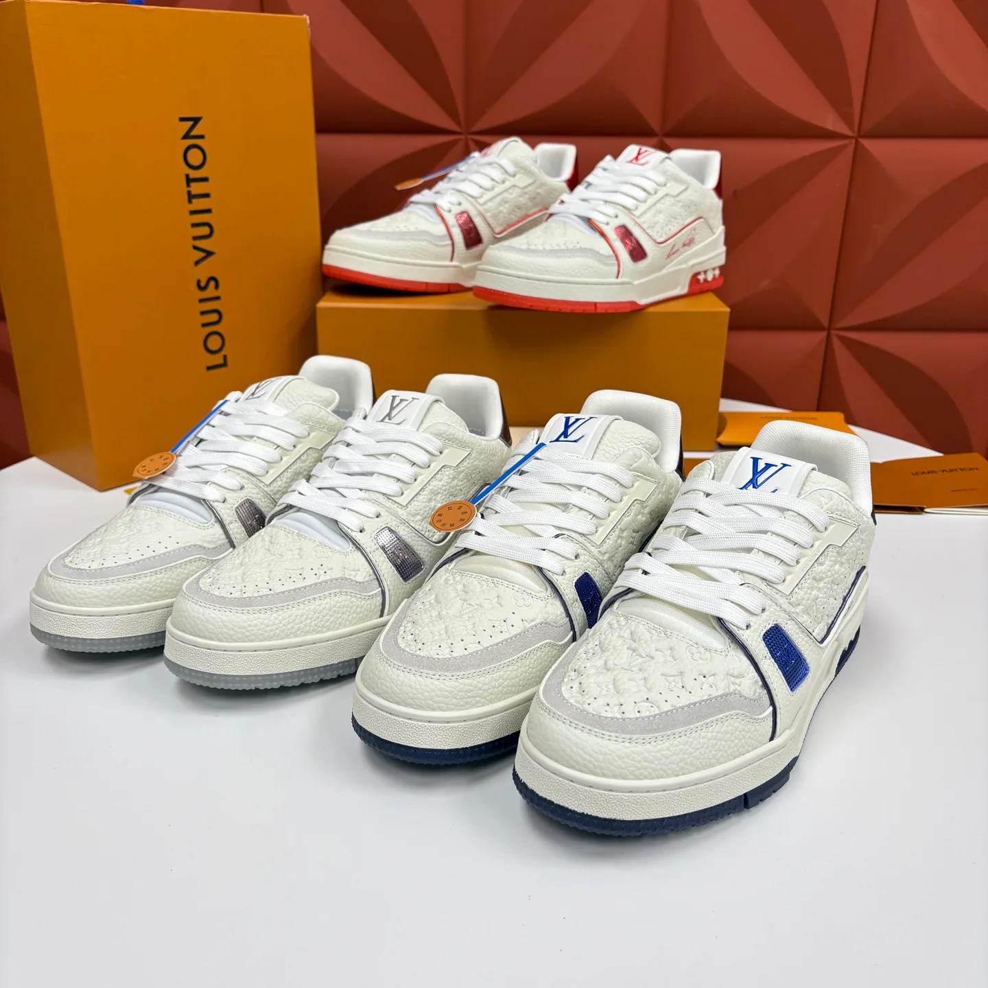 Women's Sneakers LOUIS VUITTON 17832342
