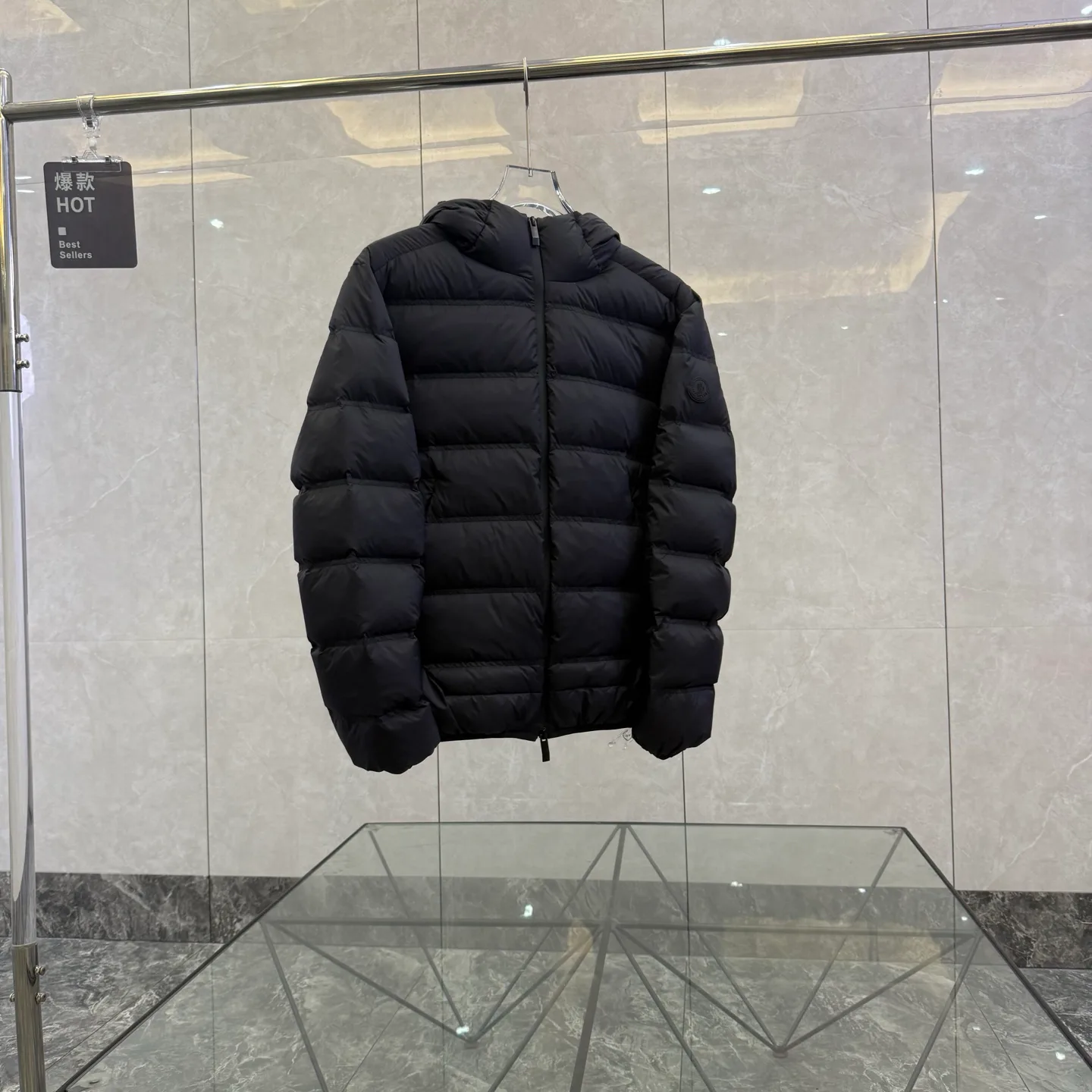 Куртки И Пуховики Женские Moncler 18606739
