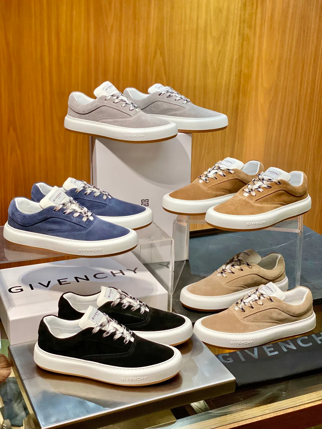 Кроссовки Мужские Givenchy 18562066