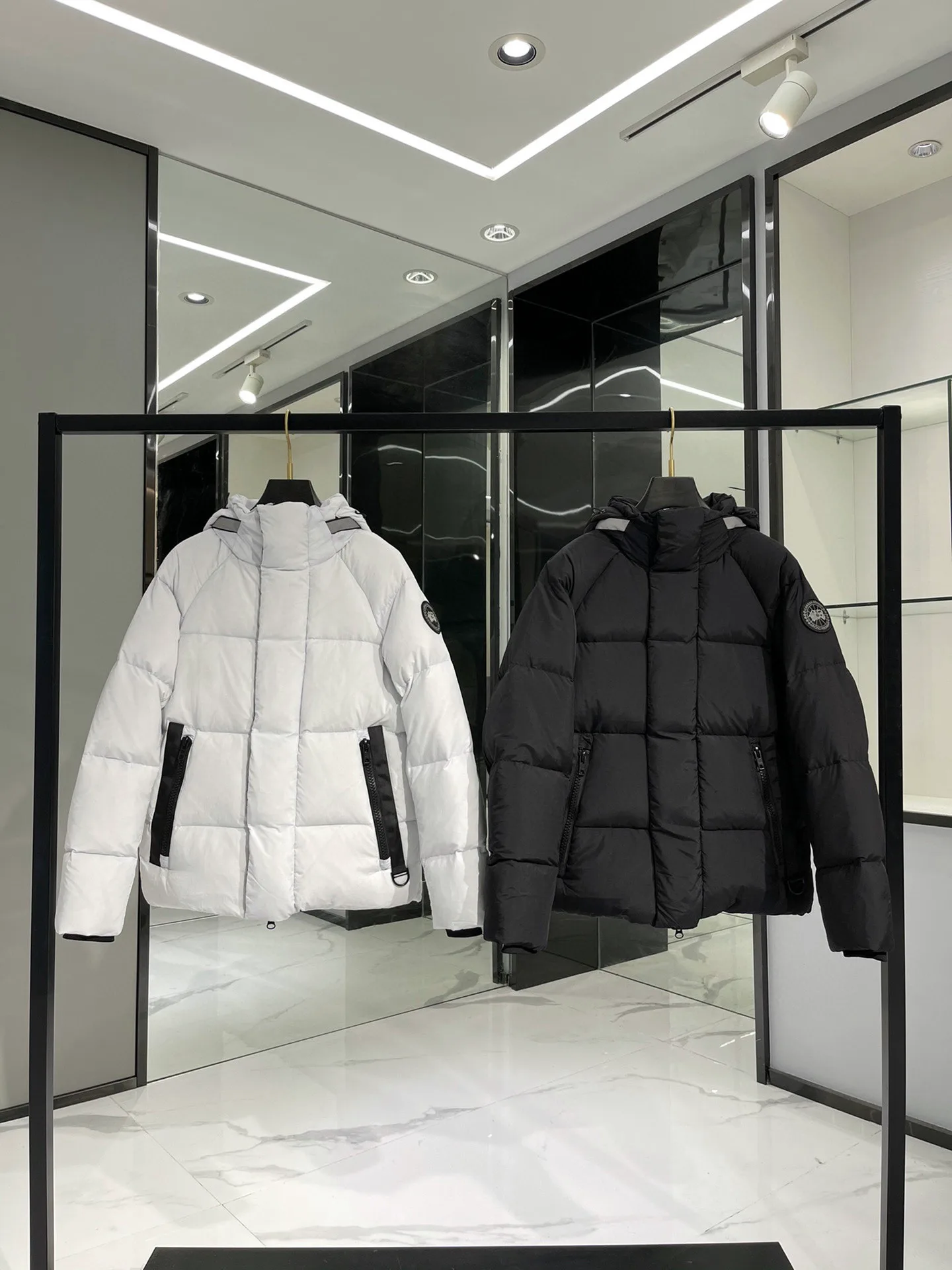 Куртки И Пуховики Мужские Canada Goose 18684502