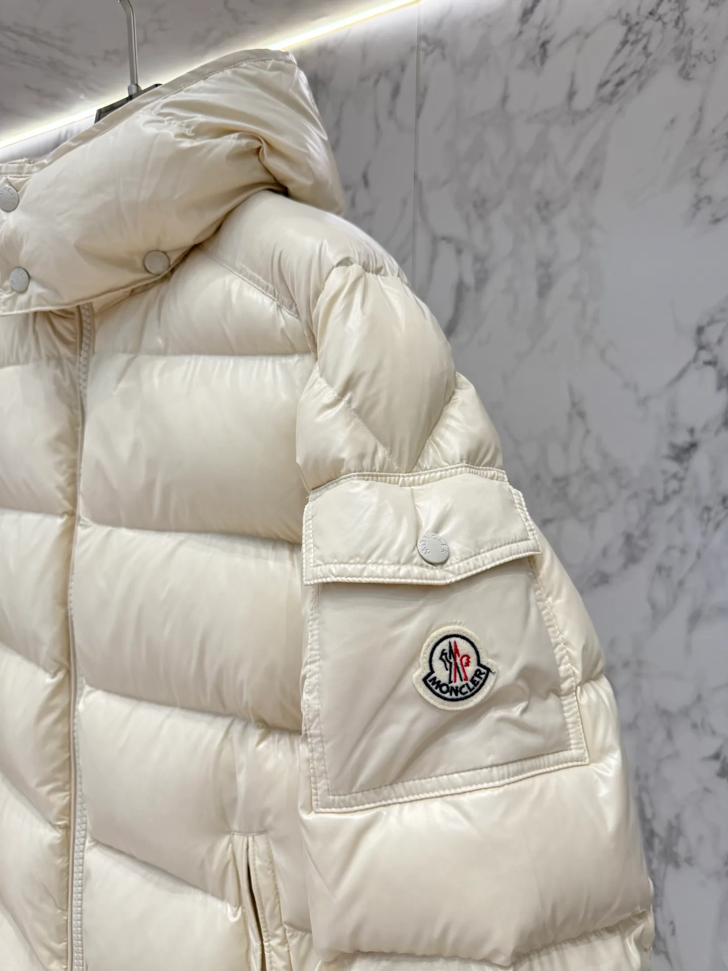 Men's Jackets And Down Jackets MONCLER 17830627