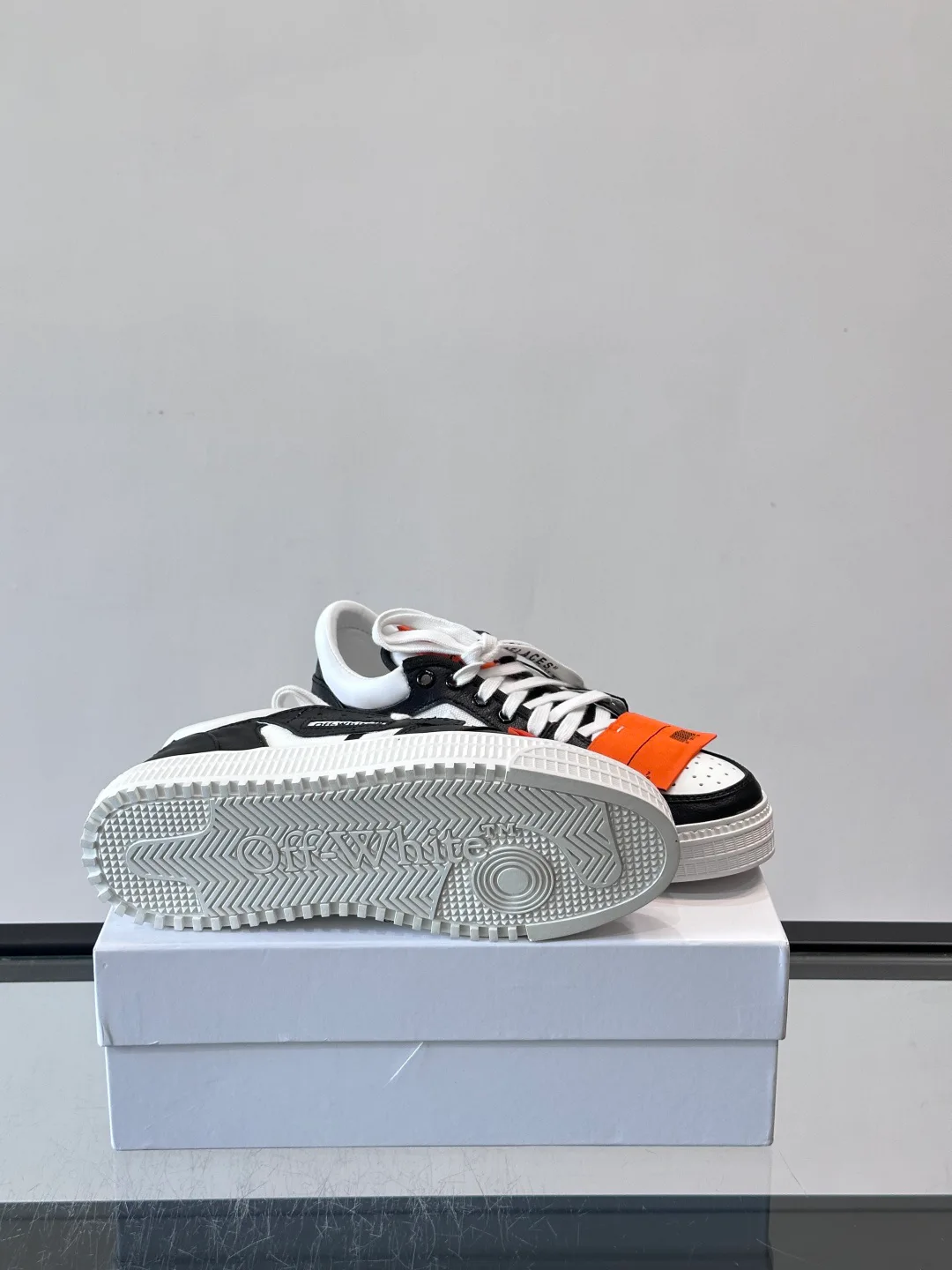 Women's Sneakers OFF-WHITE 18102422