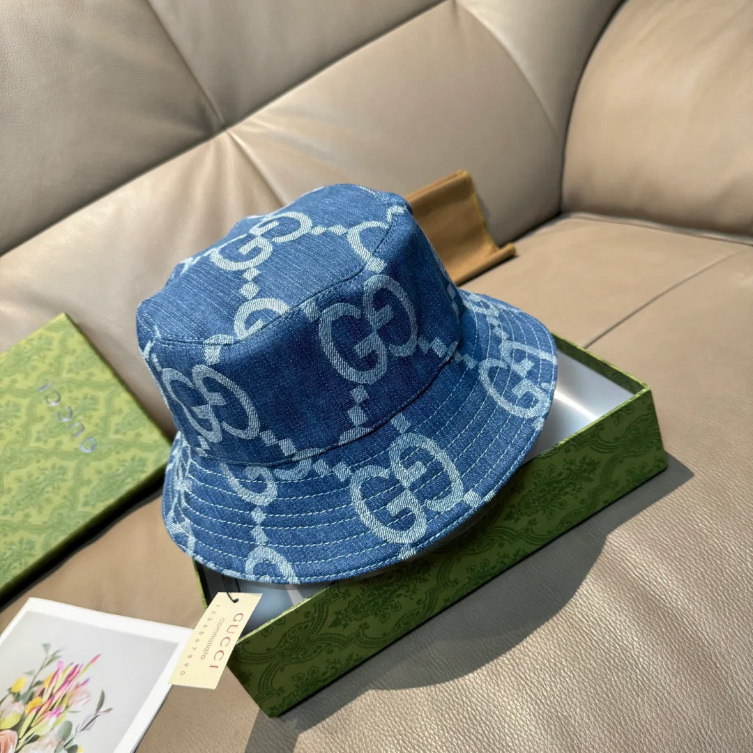 Hats GUCCI 17604834