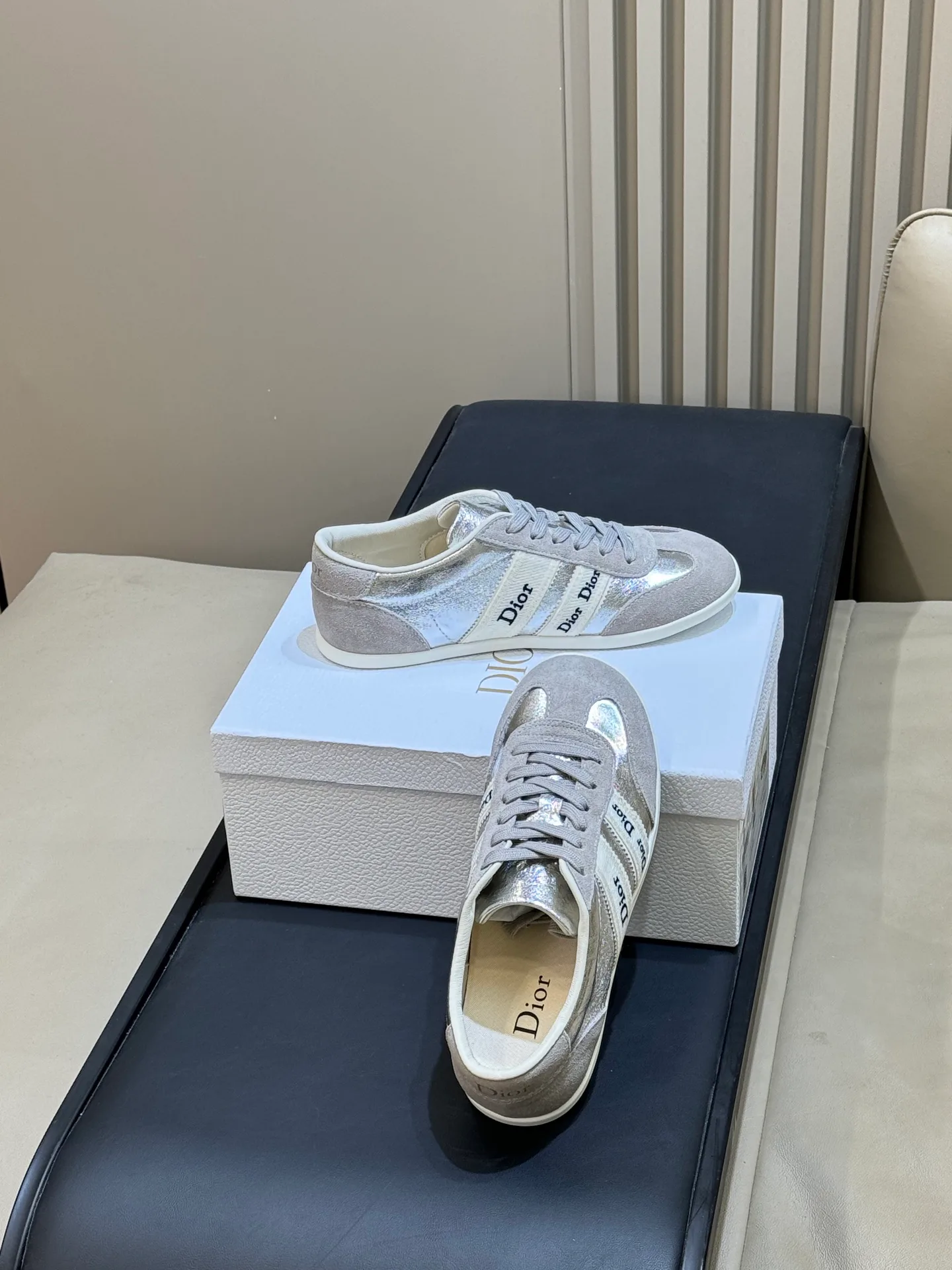 Women's Sneakers CHRISTIAN DIOR 18073067