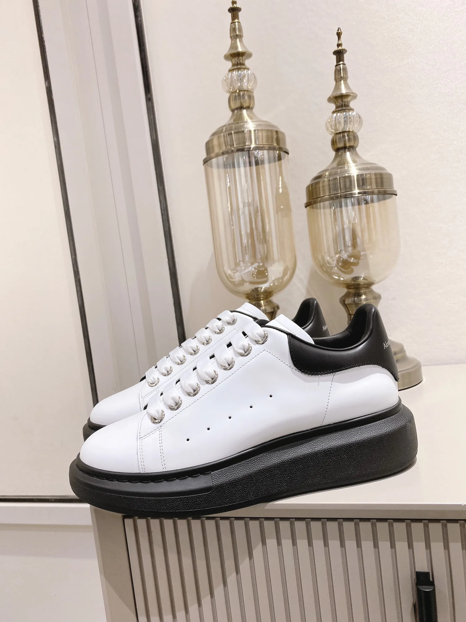 Women's Sneakers ALEXANDER MCQUEEN 18373669