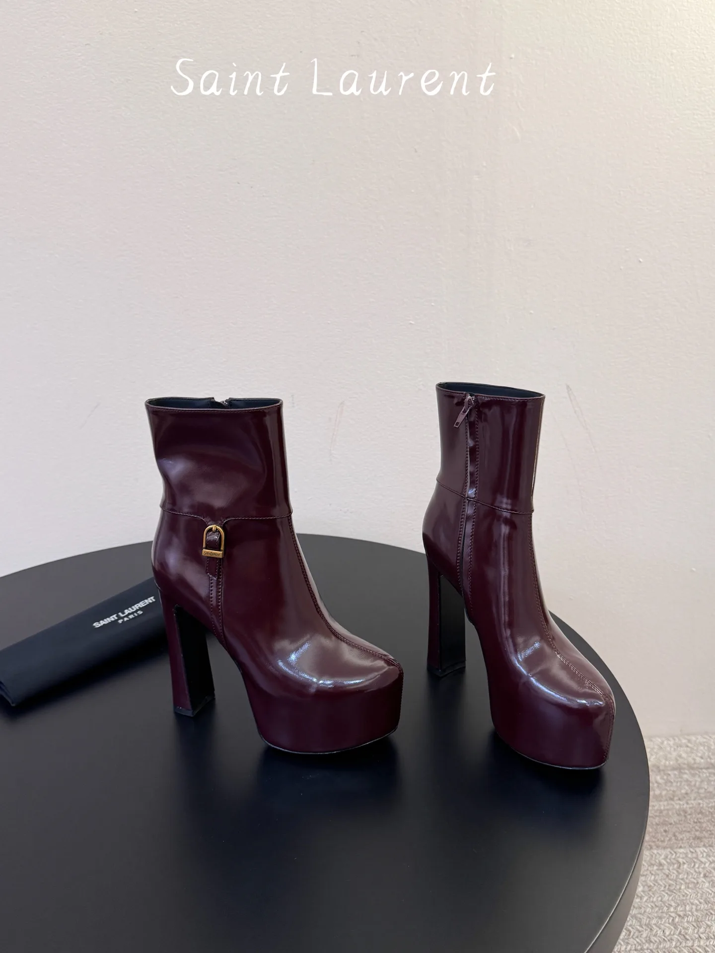 Women's Booties SAINT LAURENT 18241675