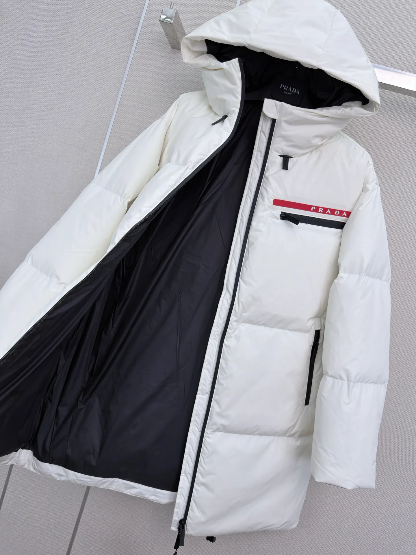 Women's Jackets And Down Jackets PRADA 18226287