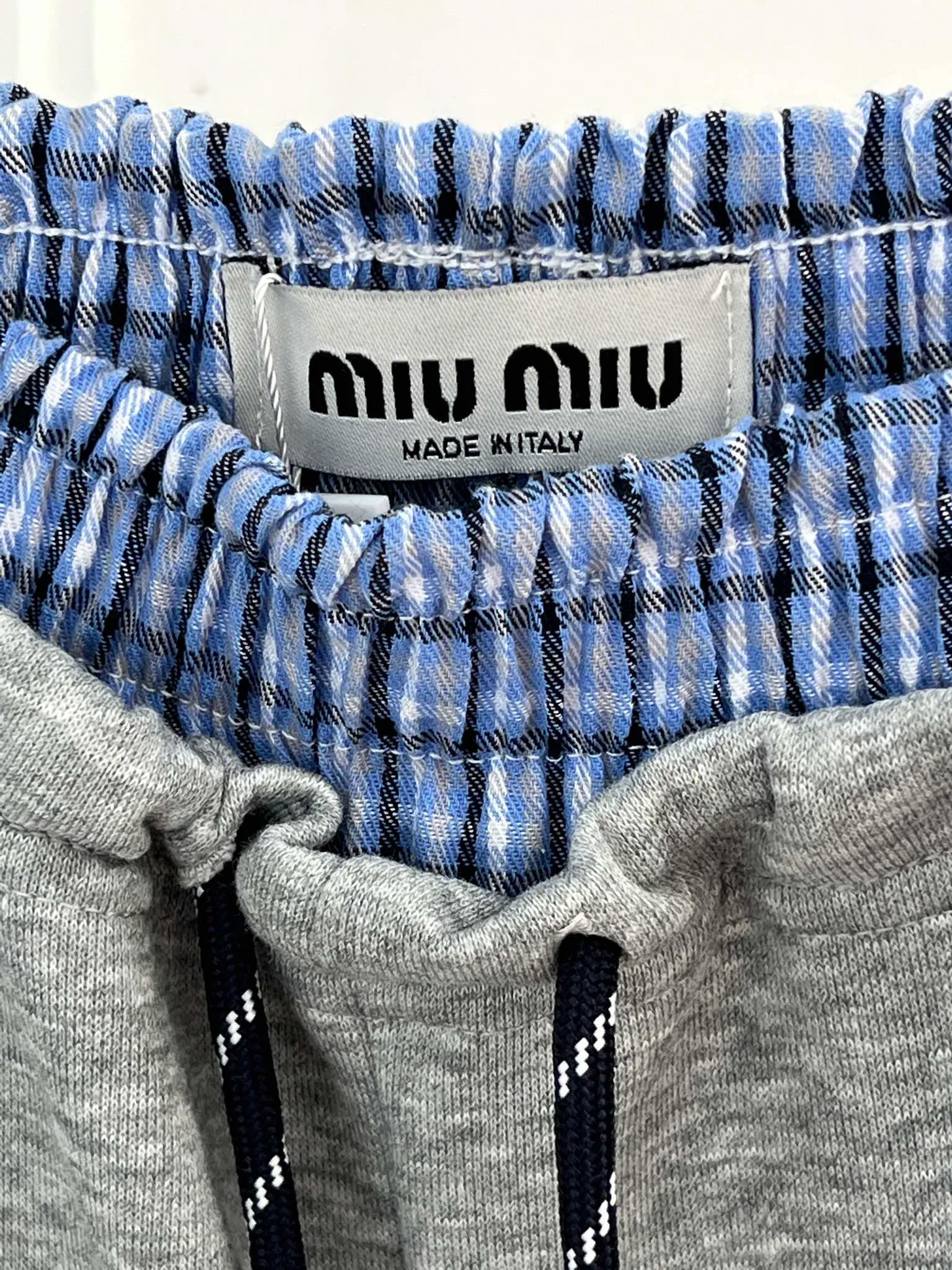 Women's Trousers MIU MIU 17950168