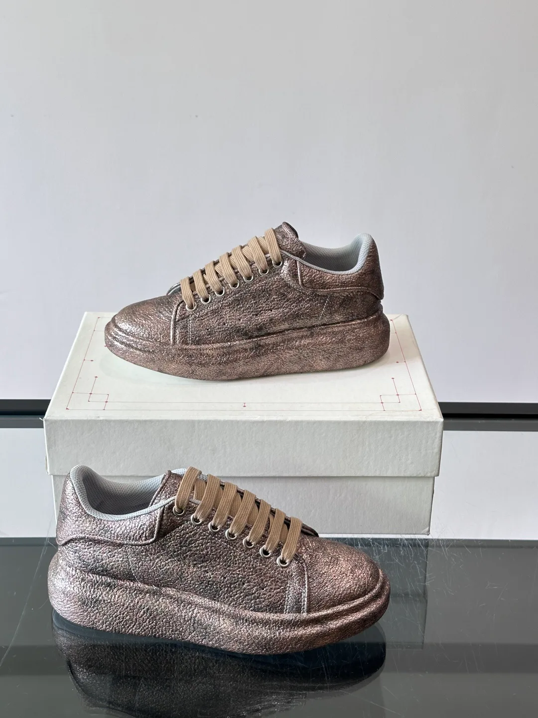 Women's Sneakers ALEXANDER MCQUEEN 17447543
