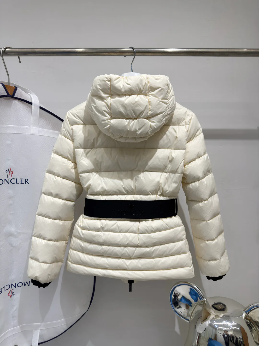 Куртки И Пуховики Мужские Moncler 18683856