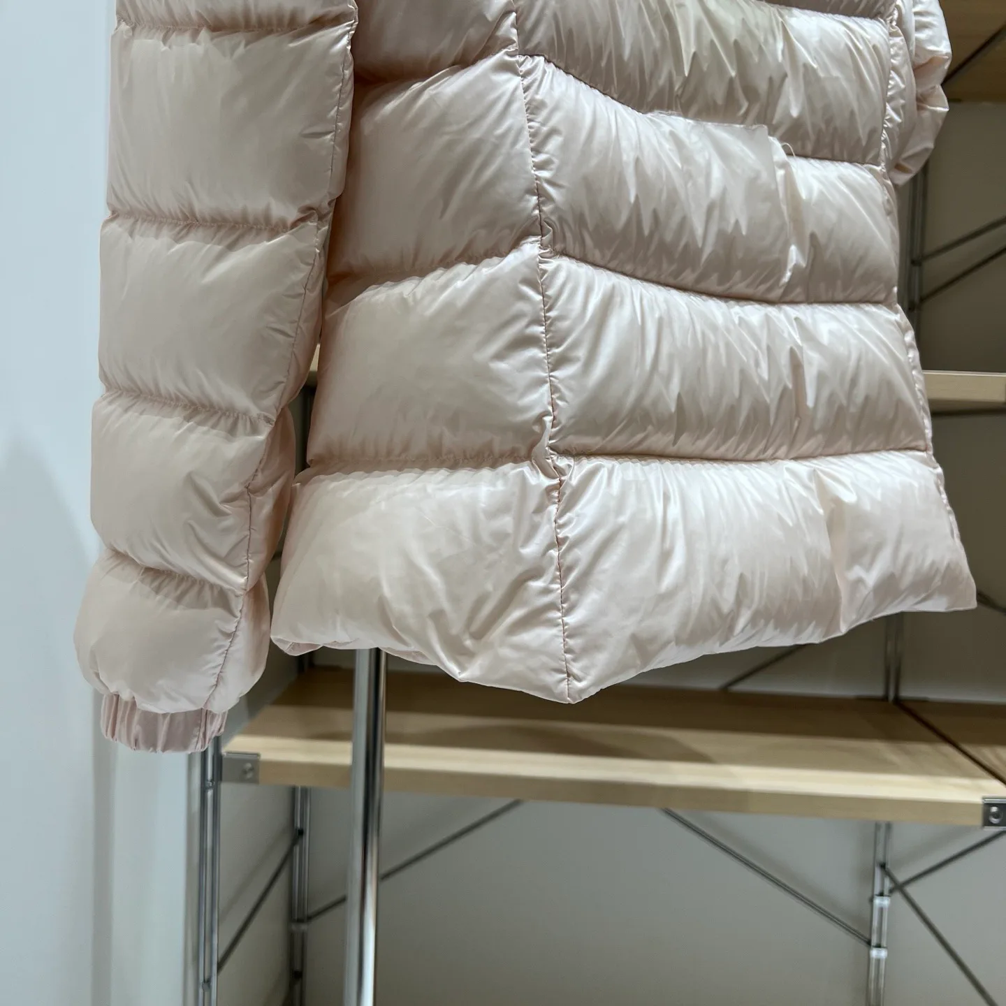 Women's Jackets And Down Jackets MONCLER 18032038
