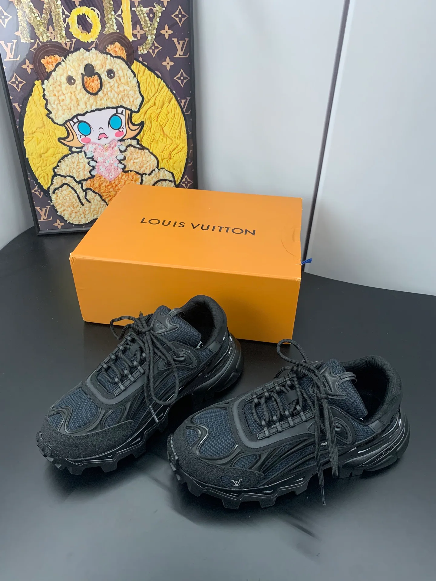 Men's Sneakers LOUIS VUITTON 17545289