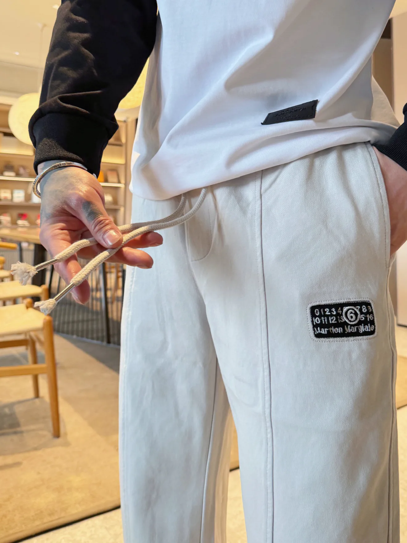 Men's Trousers MAISON MARGIELA 18345793