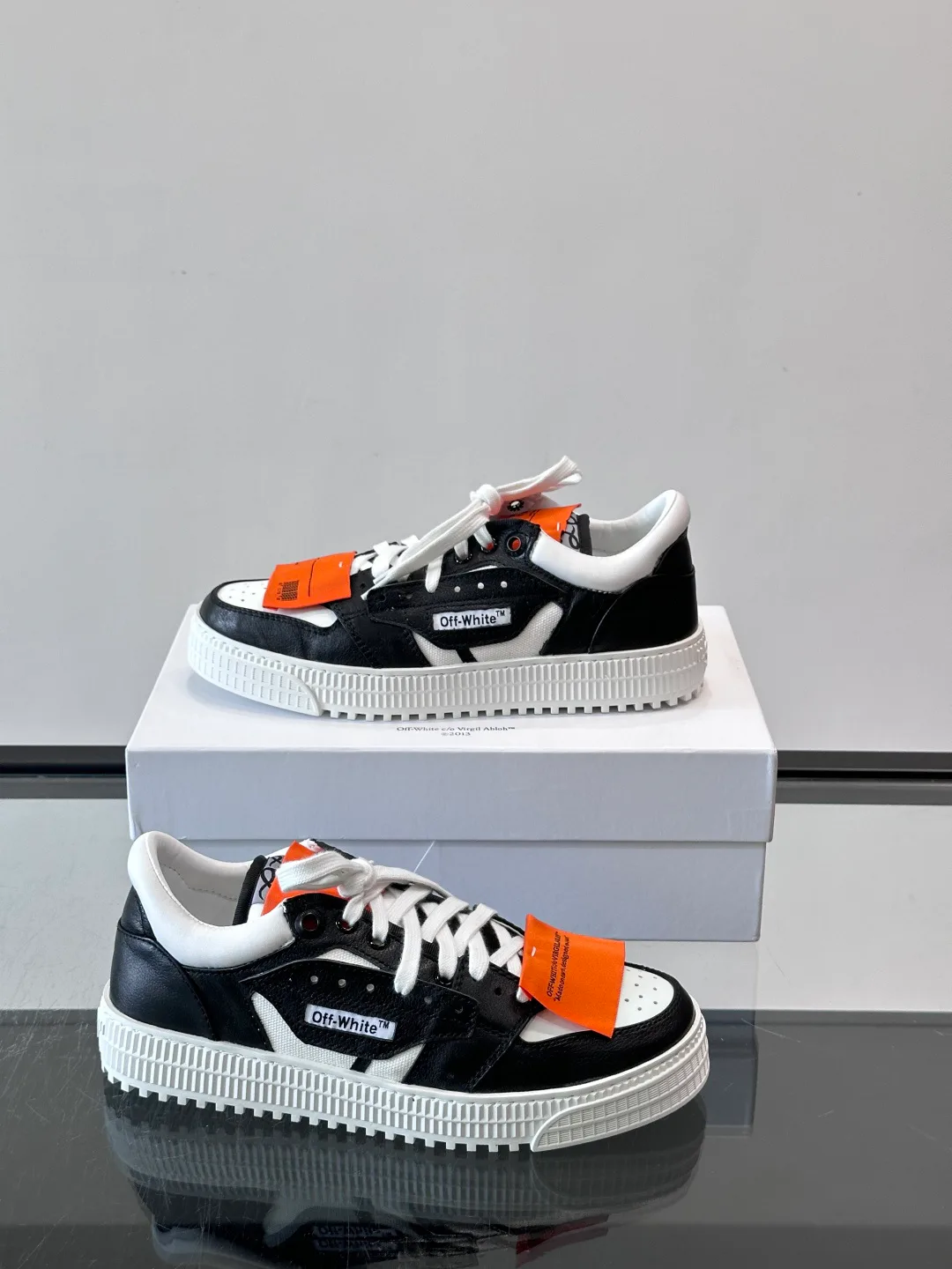 Women's Sneakers OFF-WHITE 18102422