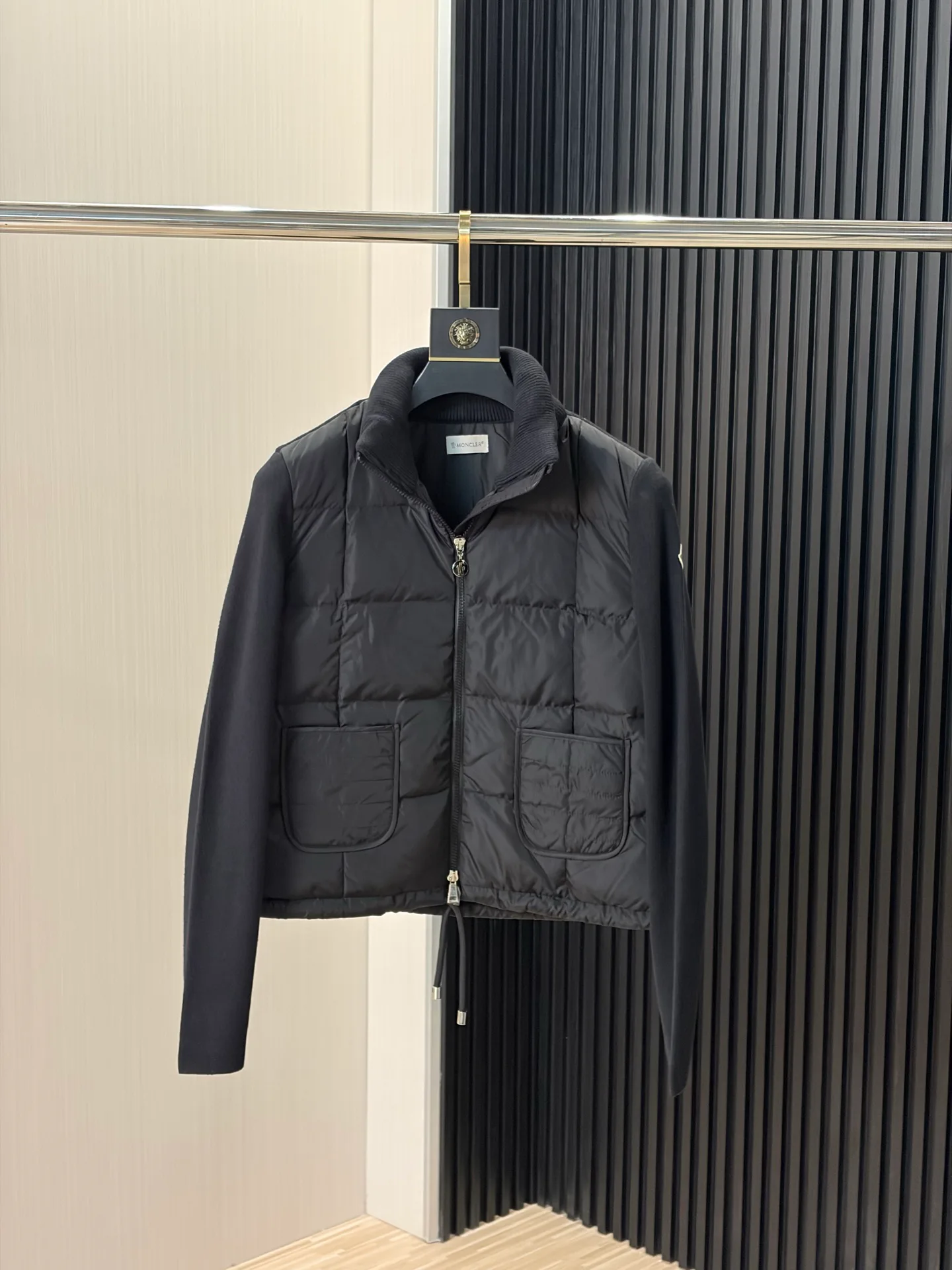 Куртки И Пуховики Мужские Moncler 18634493