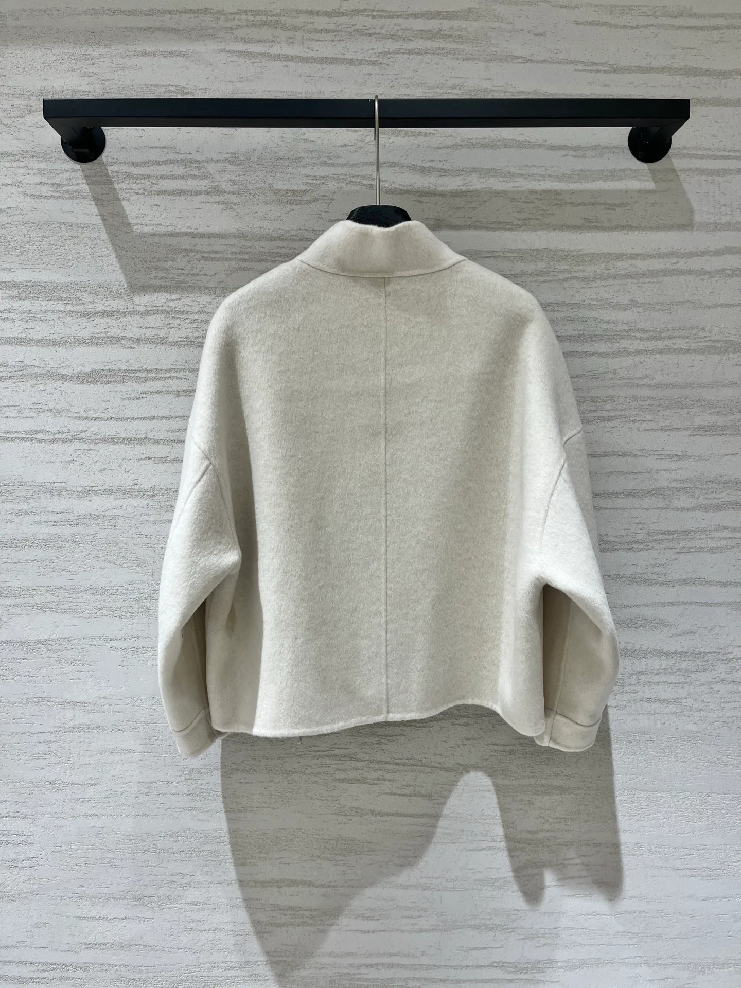 Women's Jackets And Down Jackets JACQUEMUS 18533346