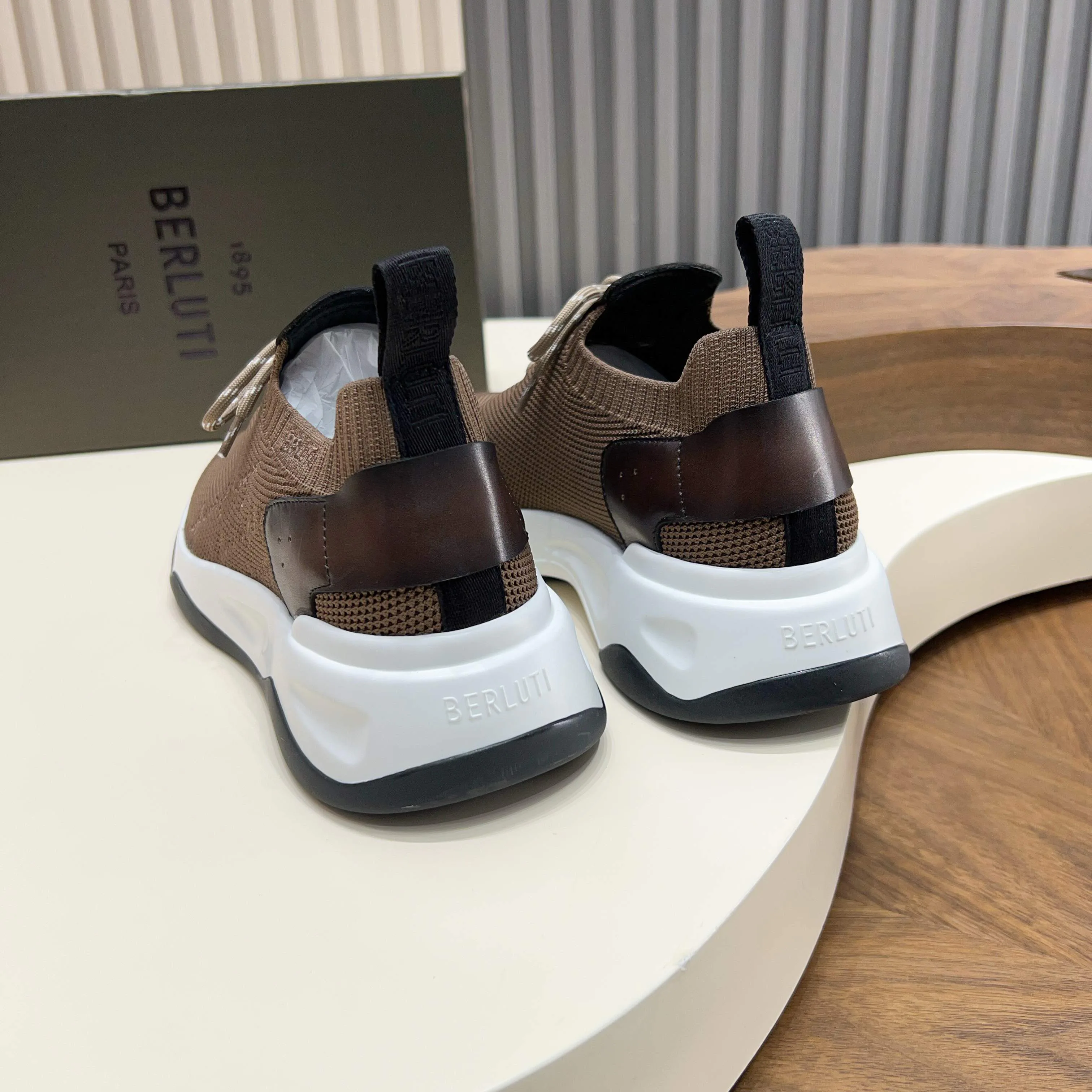 Men's Sneakers BERLUTI 18453082