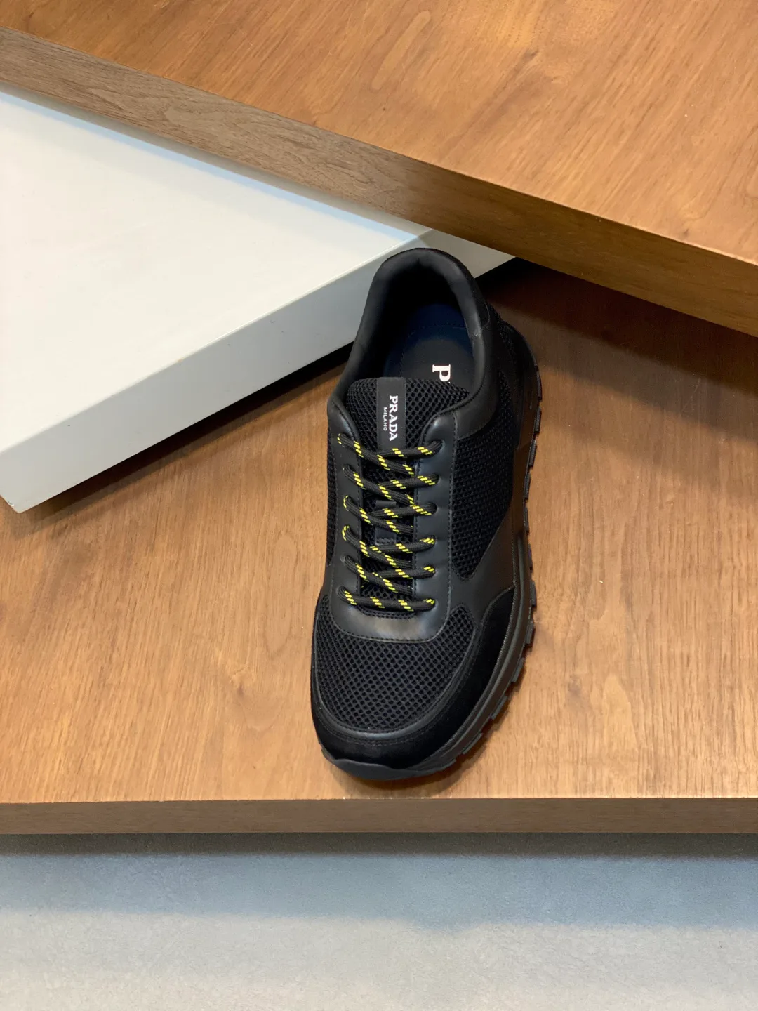 Men's Sneakers PRADA 18079032
