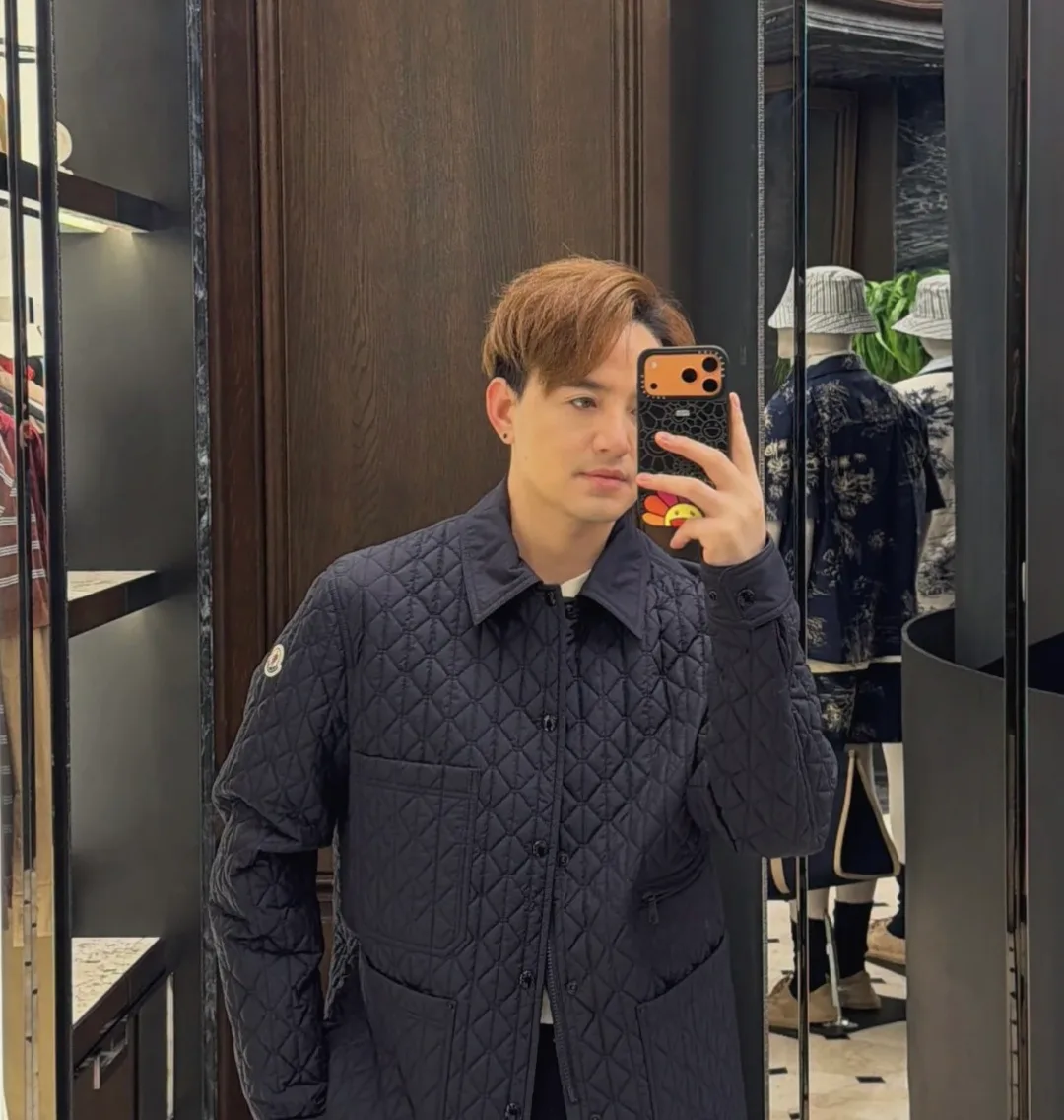 Men's Jackets And Down Jackets MONCLER 17861536