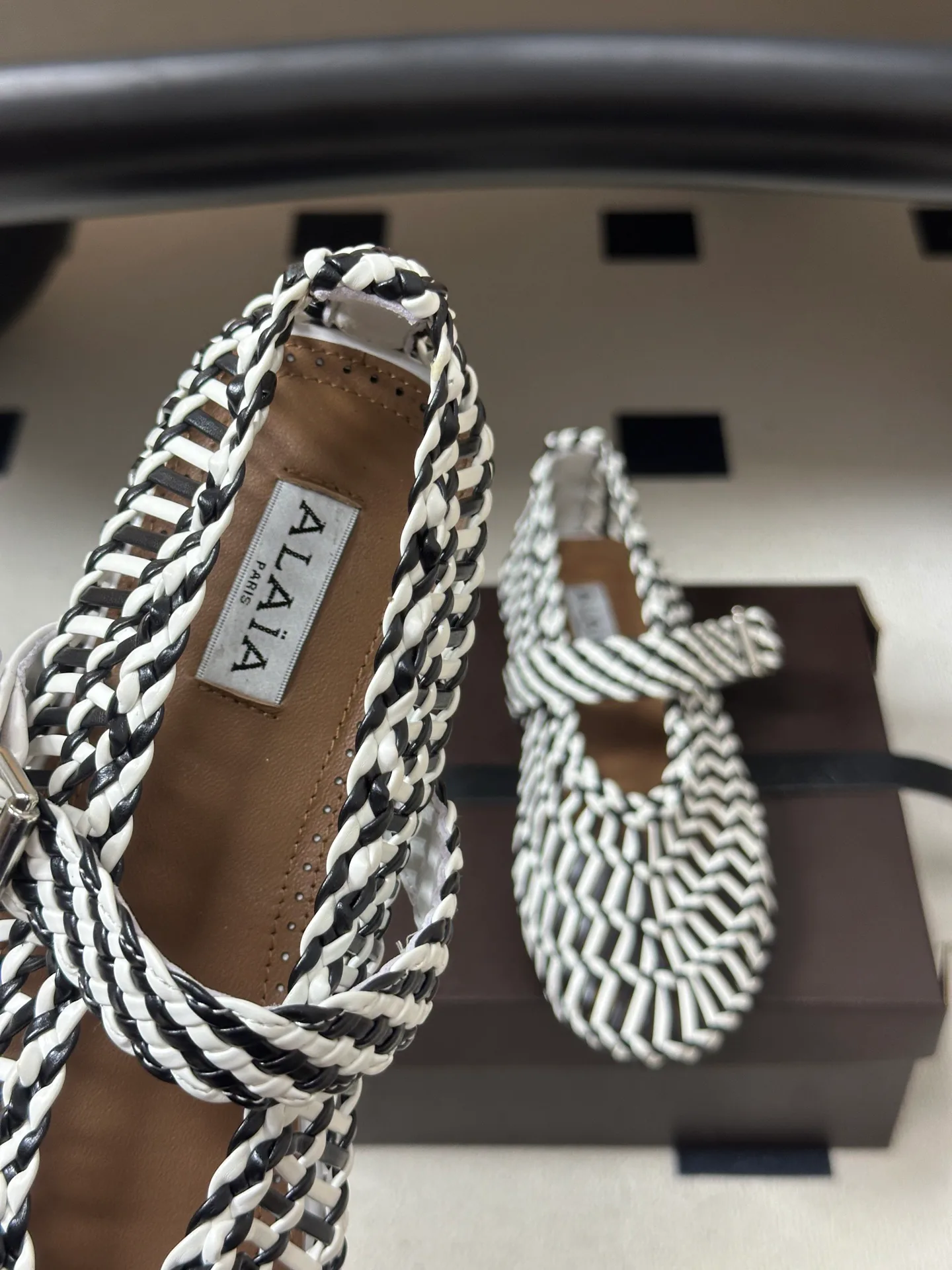 Women's Ballet Flats ALAIA 18262048