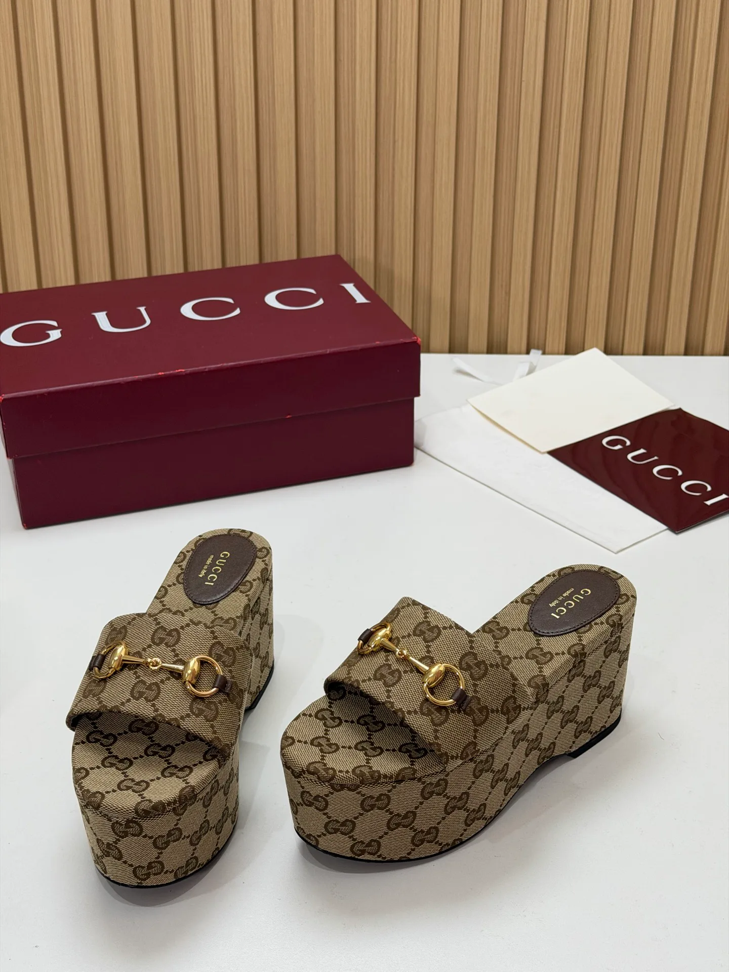 Women's Open-Toe Sandals GUCCI 17631673