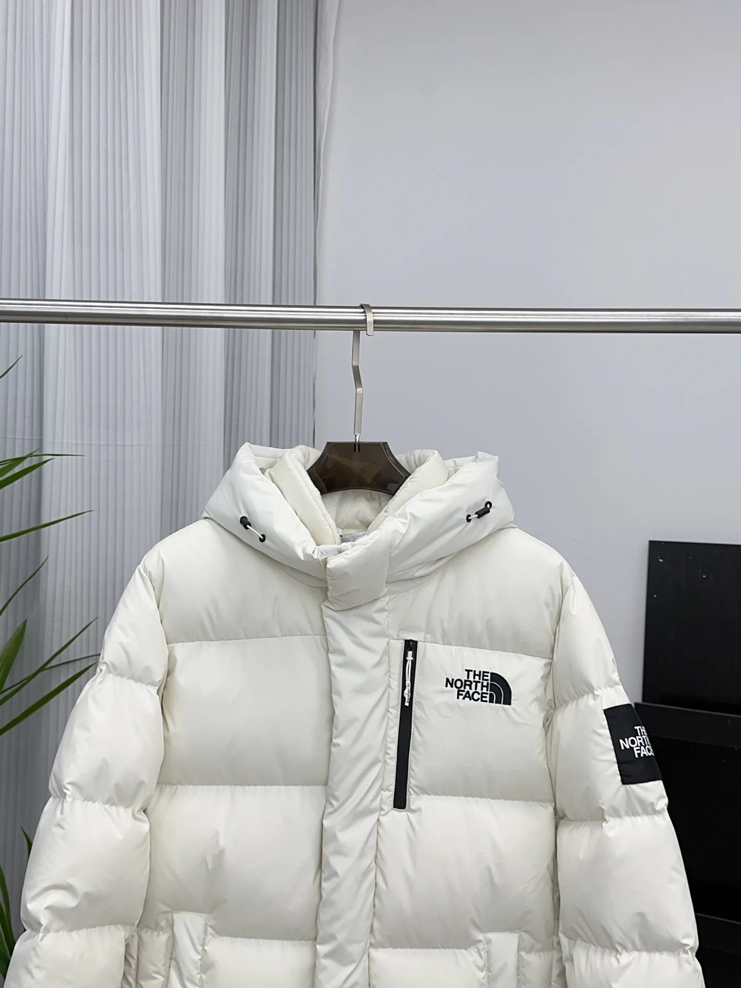 Women's Jackets And Down Jackets THE NORTH FACE 18129653
