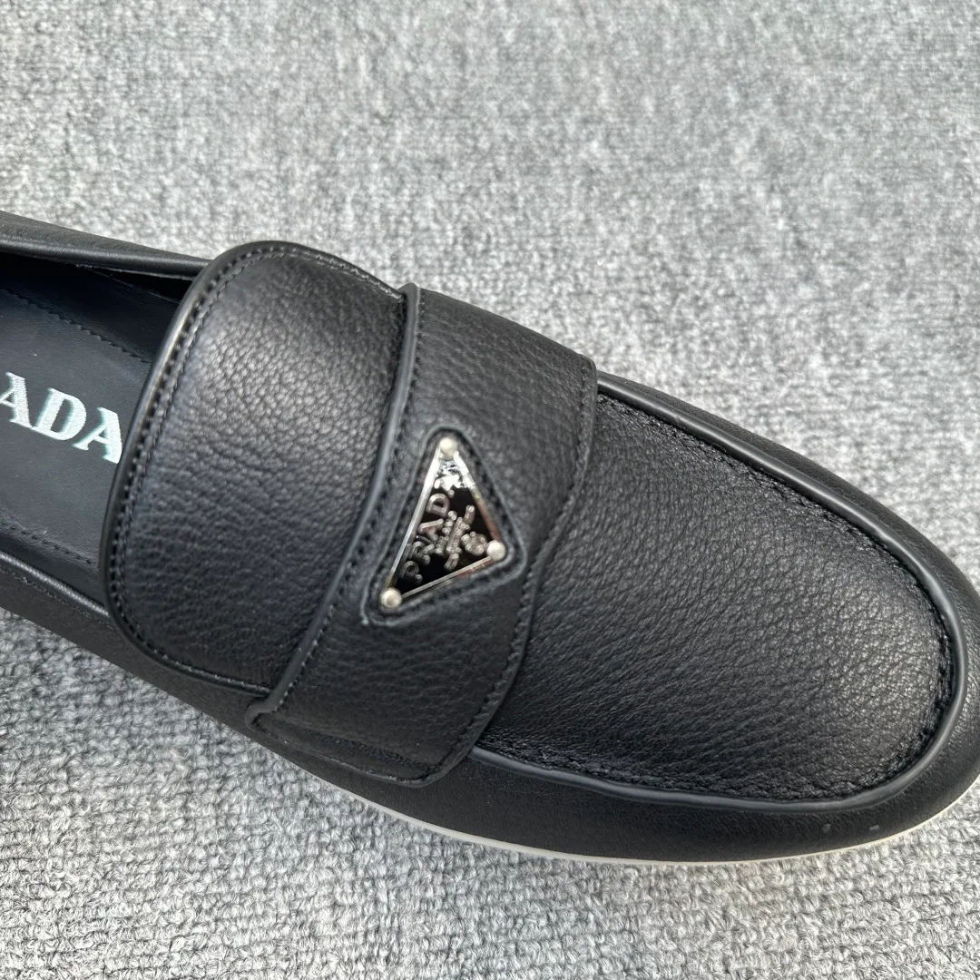 Men's Loafers And Dress Shoes PRADA 18076296