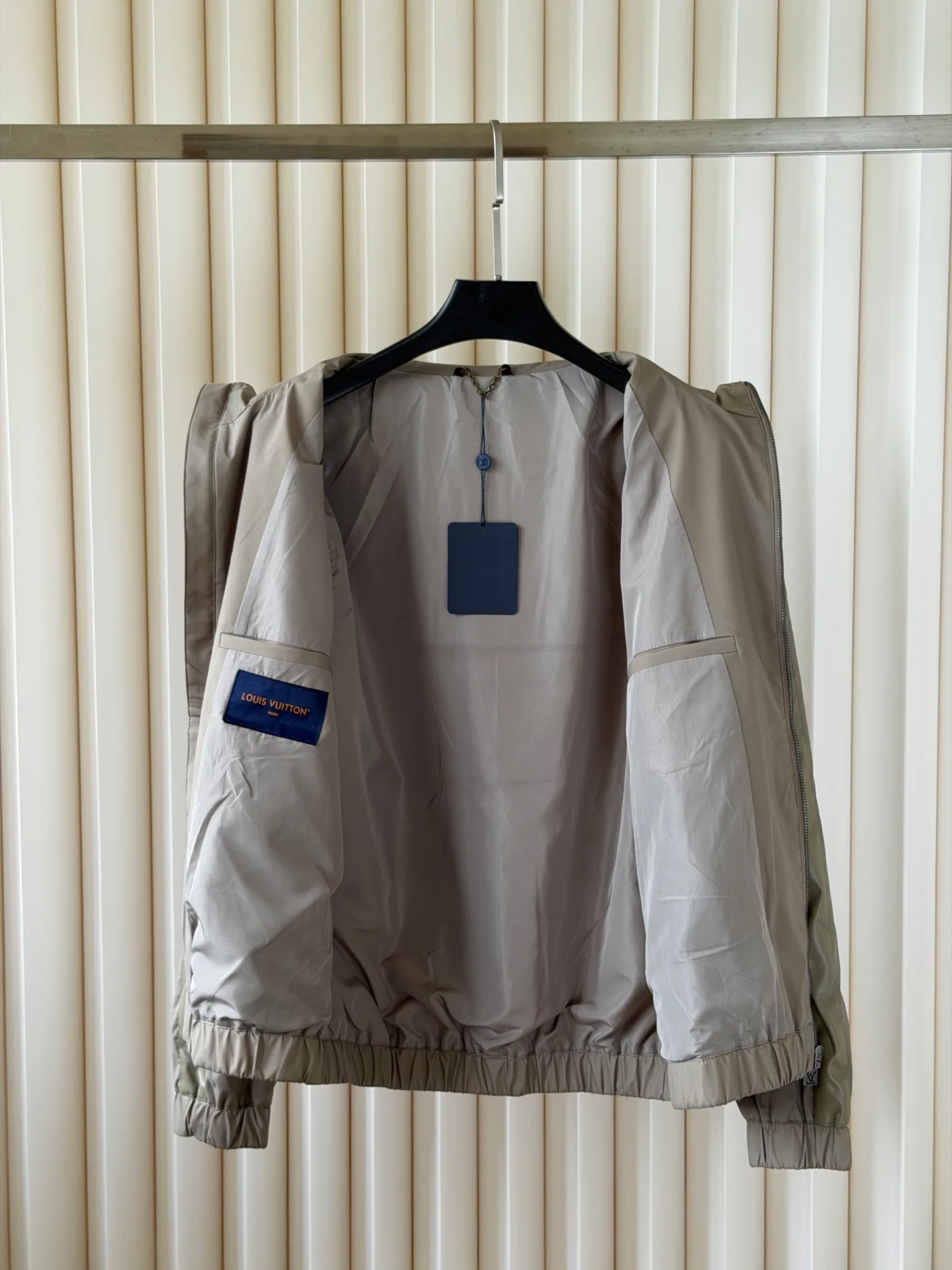 Men's Jackets And Down Jackets LOUIS VUITTON 17660657