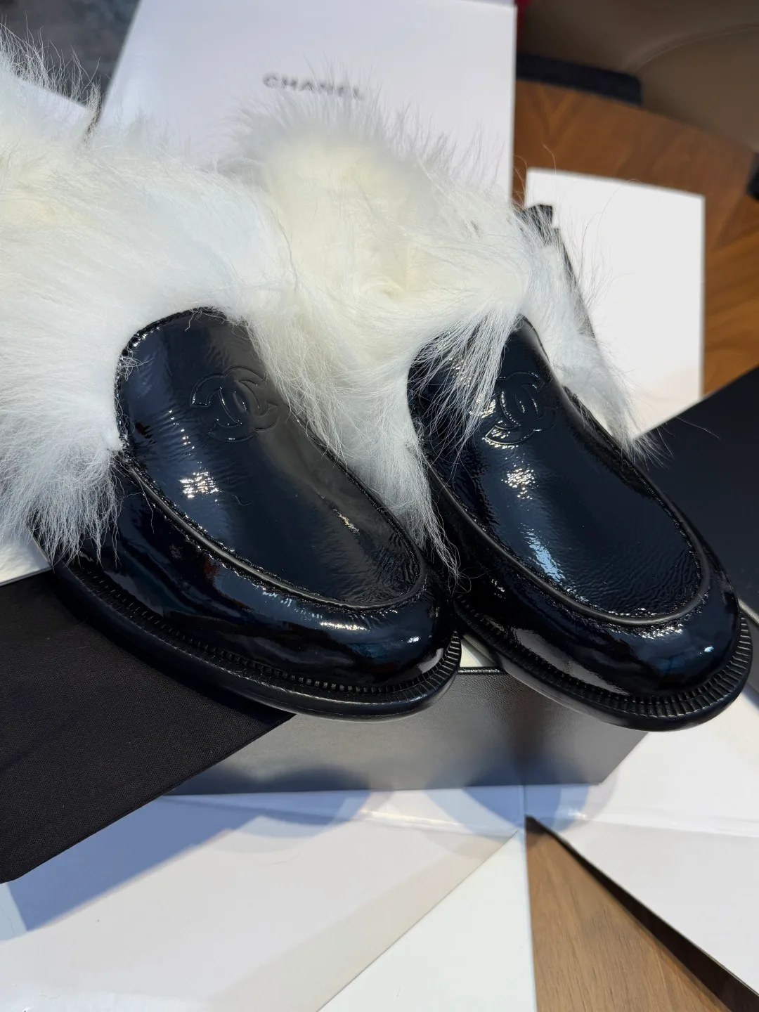 Women's Loafers And Moccasins CHANEL 18468687