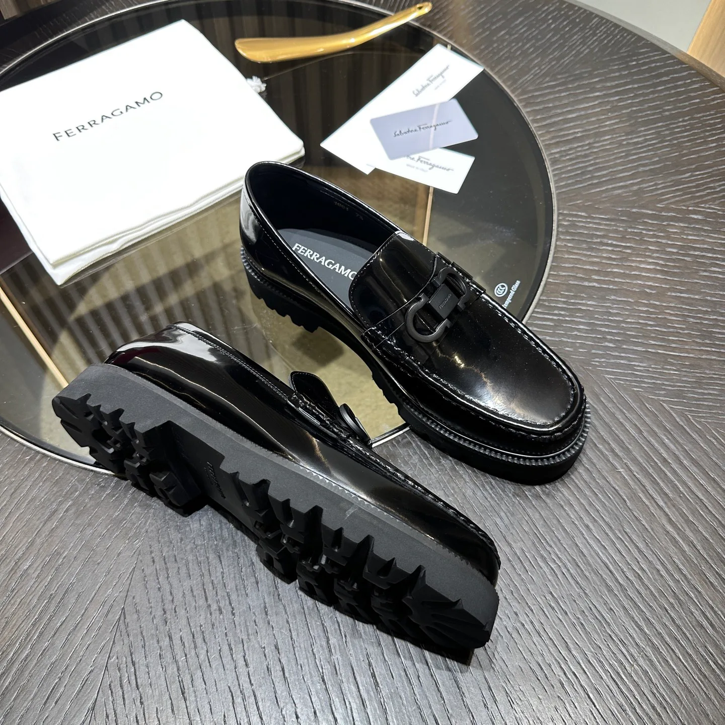 Men's Loafers And Dress Shoes SALVATORE FERRAGAMO 18341666