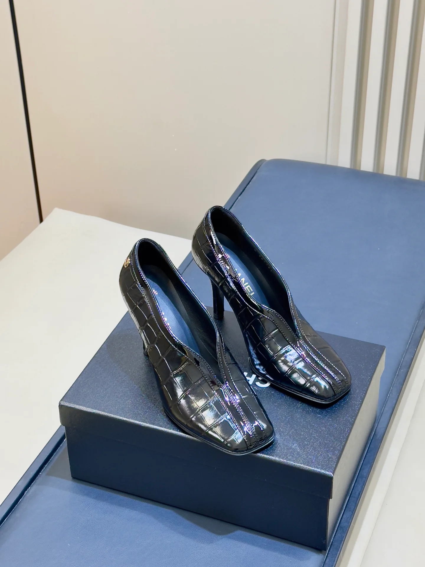 Women's Heels CHANEL 18073455