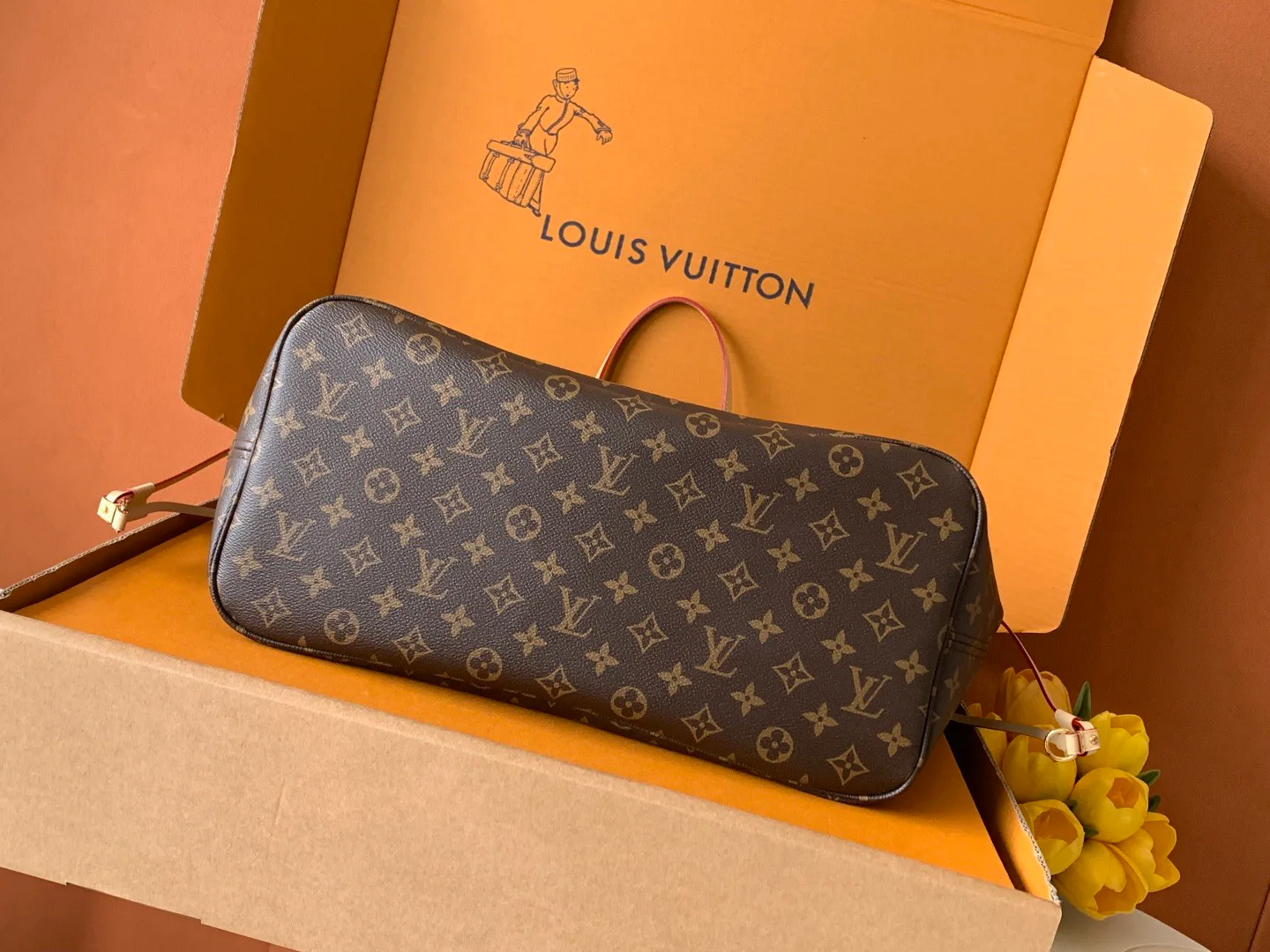 Women's Classic Handbags LOUIS VUITTON 17844889