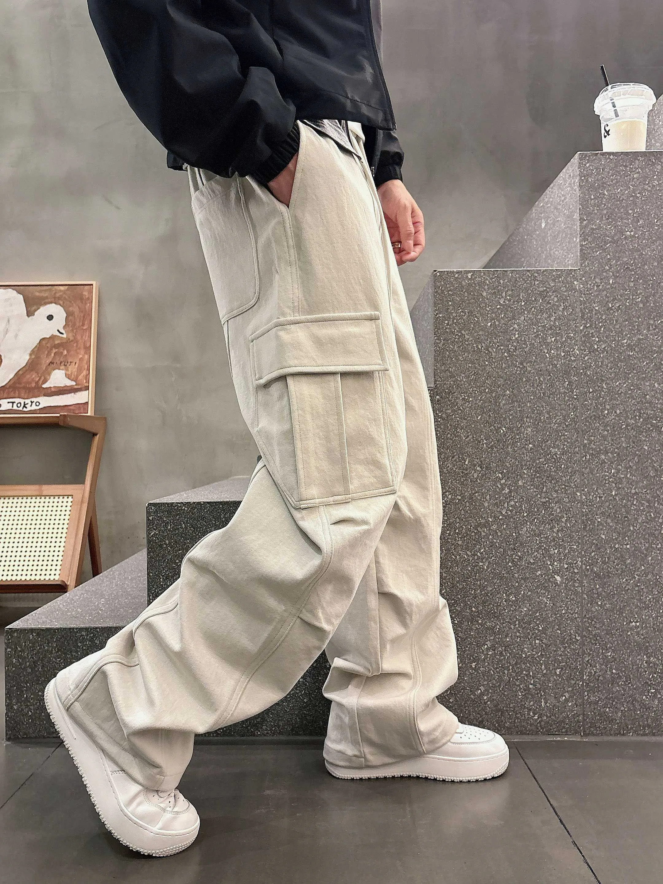 Men's Trousers BALENCIAGA 18368676