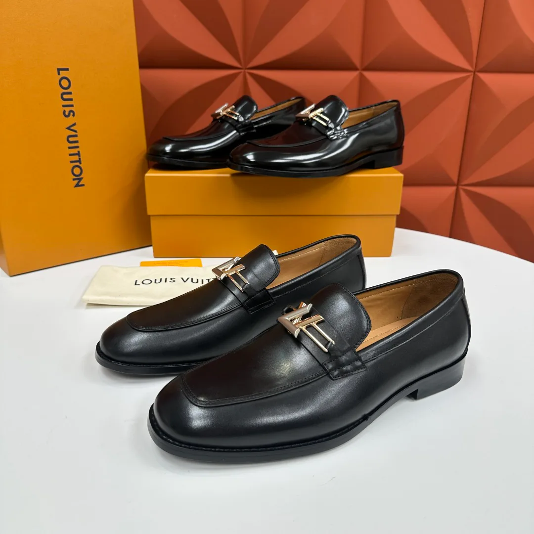 Men's Loafers And Dress Shoes LOUIS VUITTON 18194018