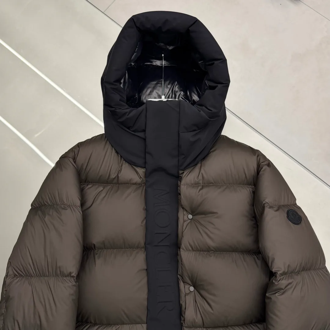 Men's Jackets And Down Jackets MONCLER 17391904